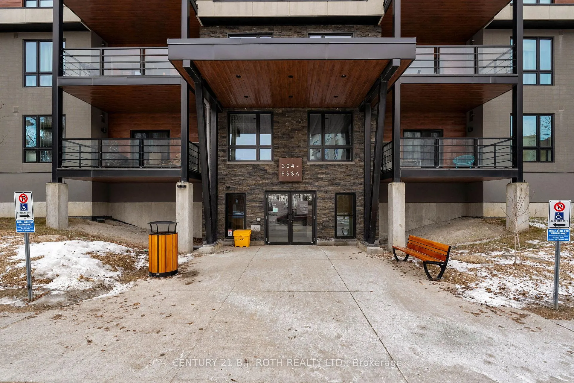 Photo 3 of Unit 103, 304 Essa Road, Barrie, 400 West — HOMEH