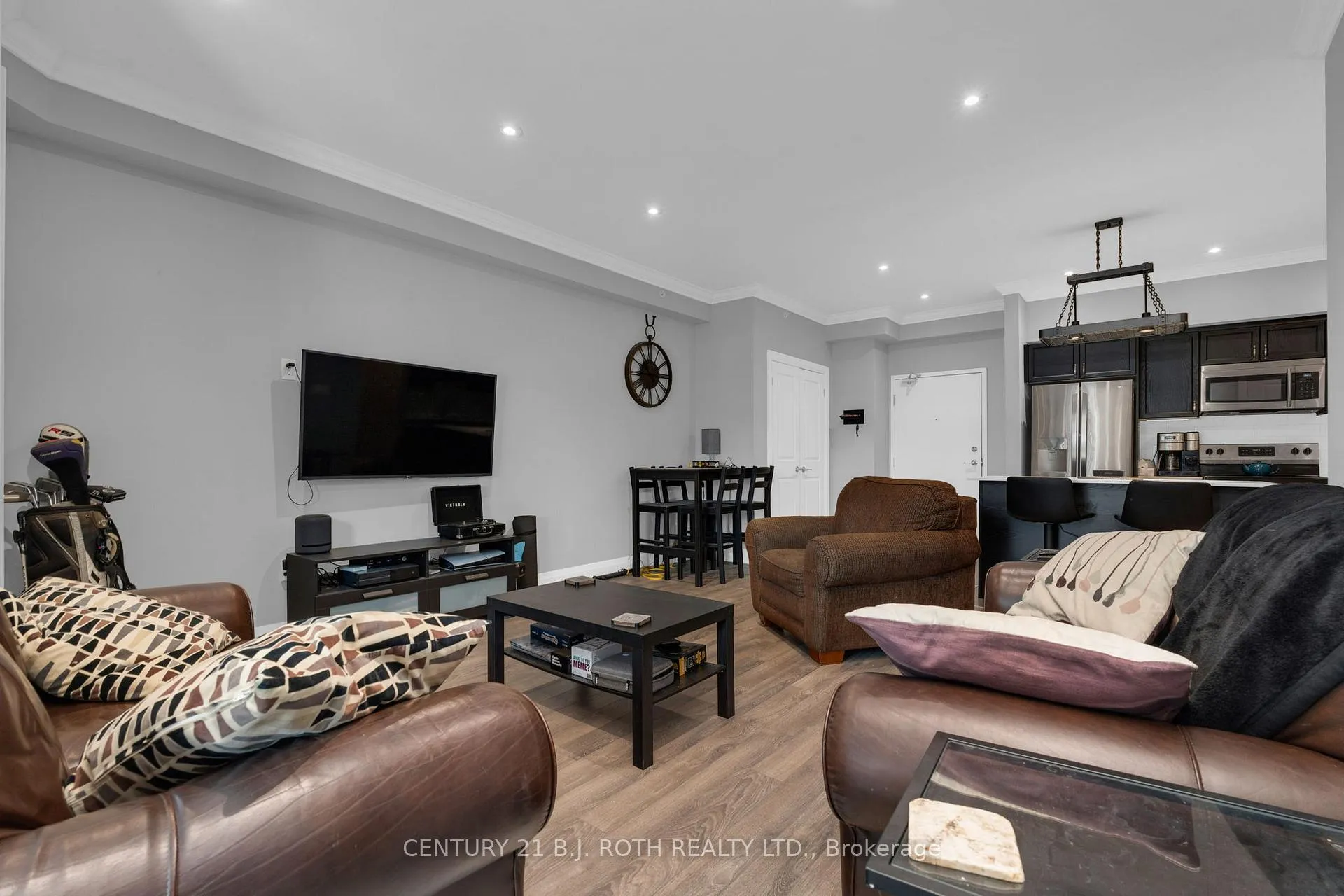 Photo 11 of Unit 103, 304 Essa Road, Barrie, 400 West — HOMEH