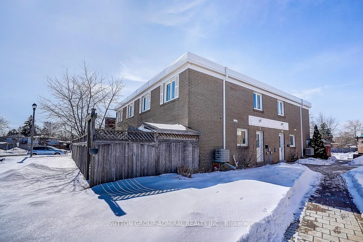 Photo 1 of 7 Town House Crescent, Brampton, Brampton East — HOMEH