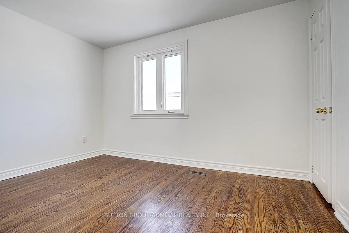 Photo 27 of 7 Town House Crescent, Brampton, Brampton East — HOMEH