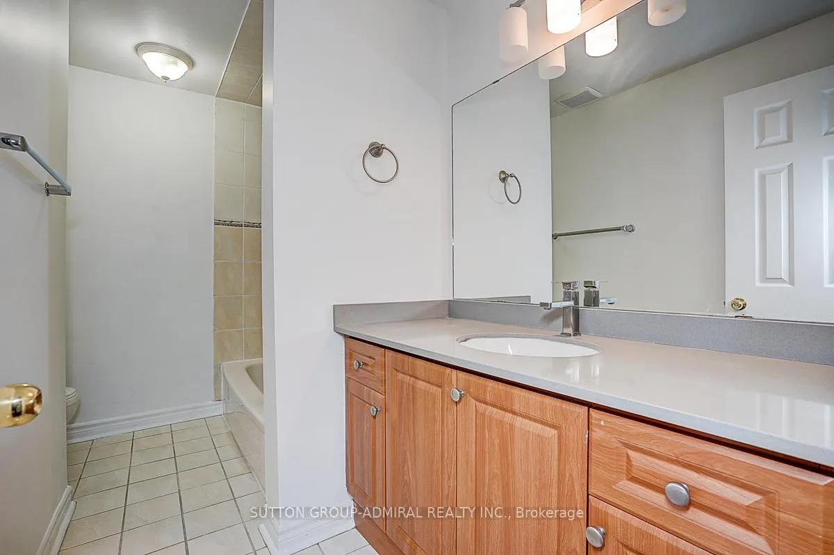 Photo 29 of 7 Town House Crescent, Brampton, Brampton East — HOMEH