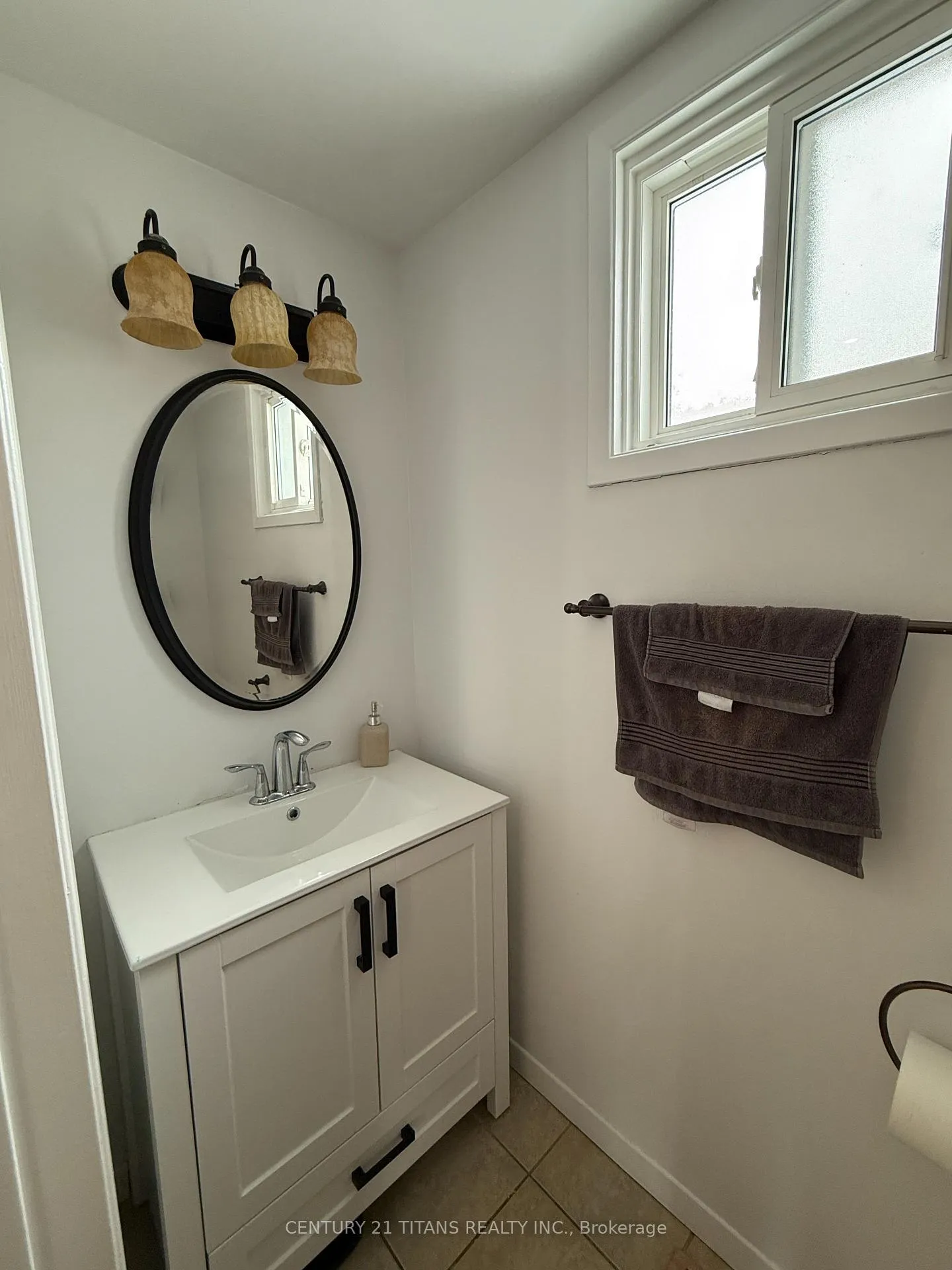 Photo 6 of 40 Ravenscroft Road, Ajax, Central West — HOMEH