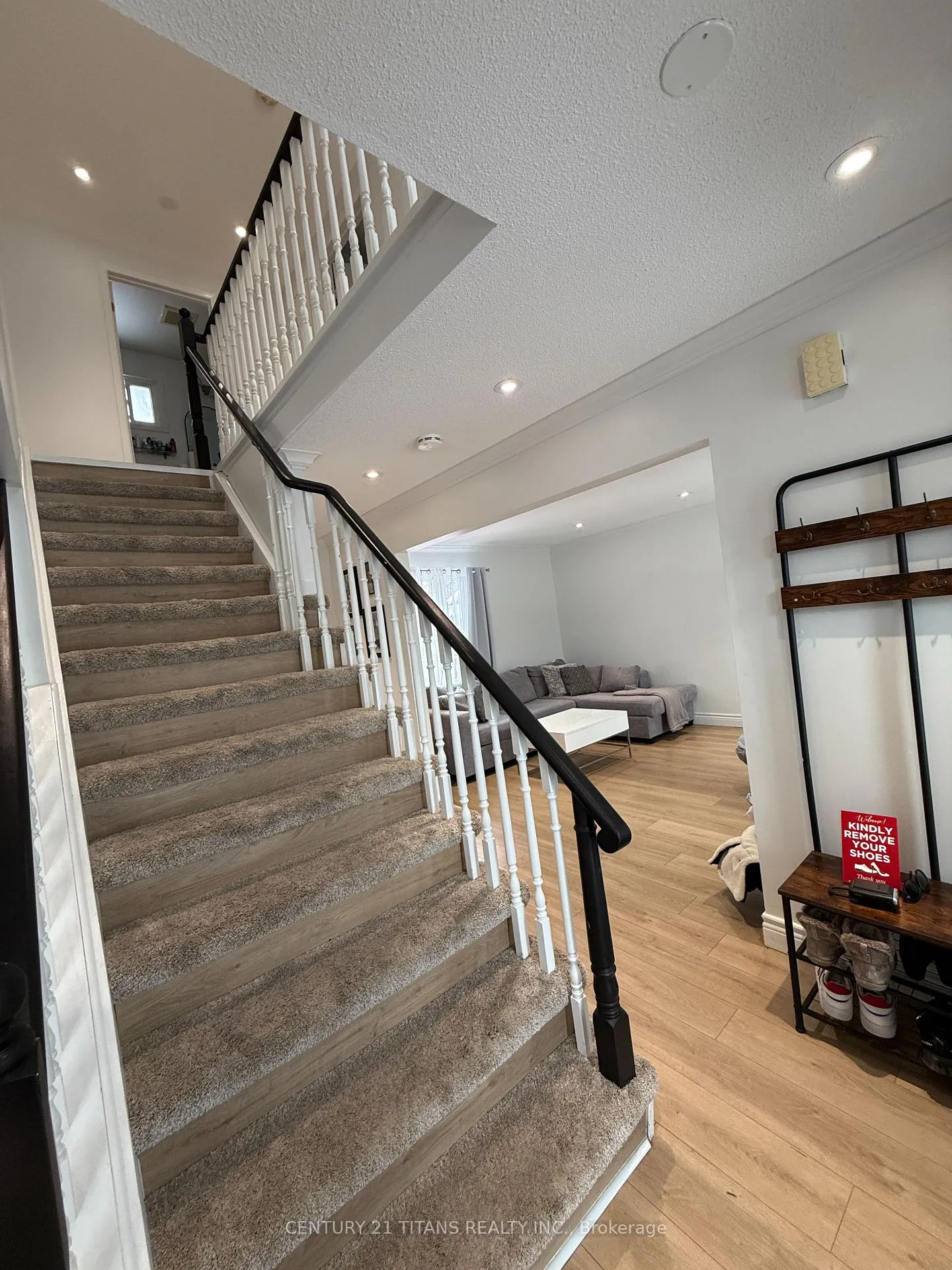 Photo 8 of 40 Ravenscroft Road, Ajax, Central West — HOMEH