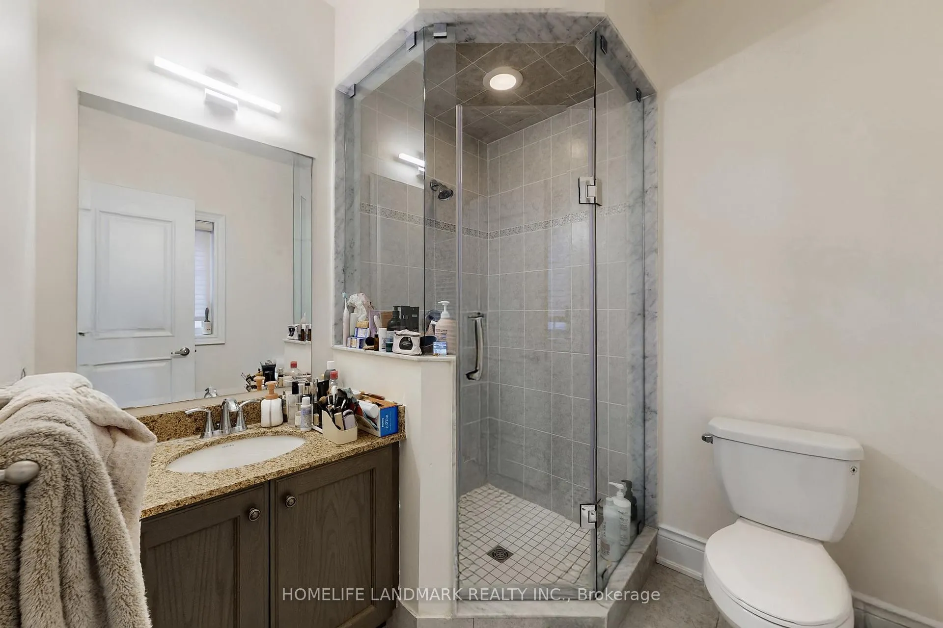 Photo 21 of 75 Hurst Avenue, Vaughan, Patterson — HOMEH