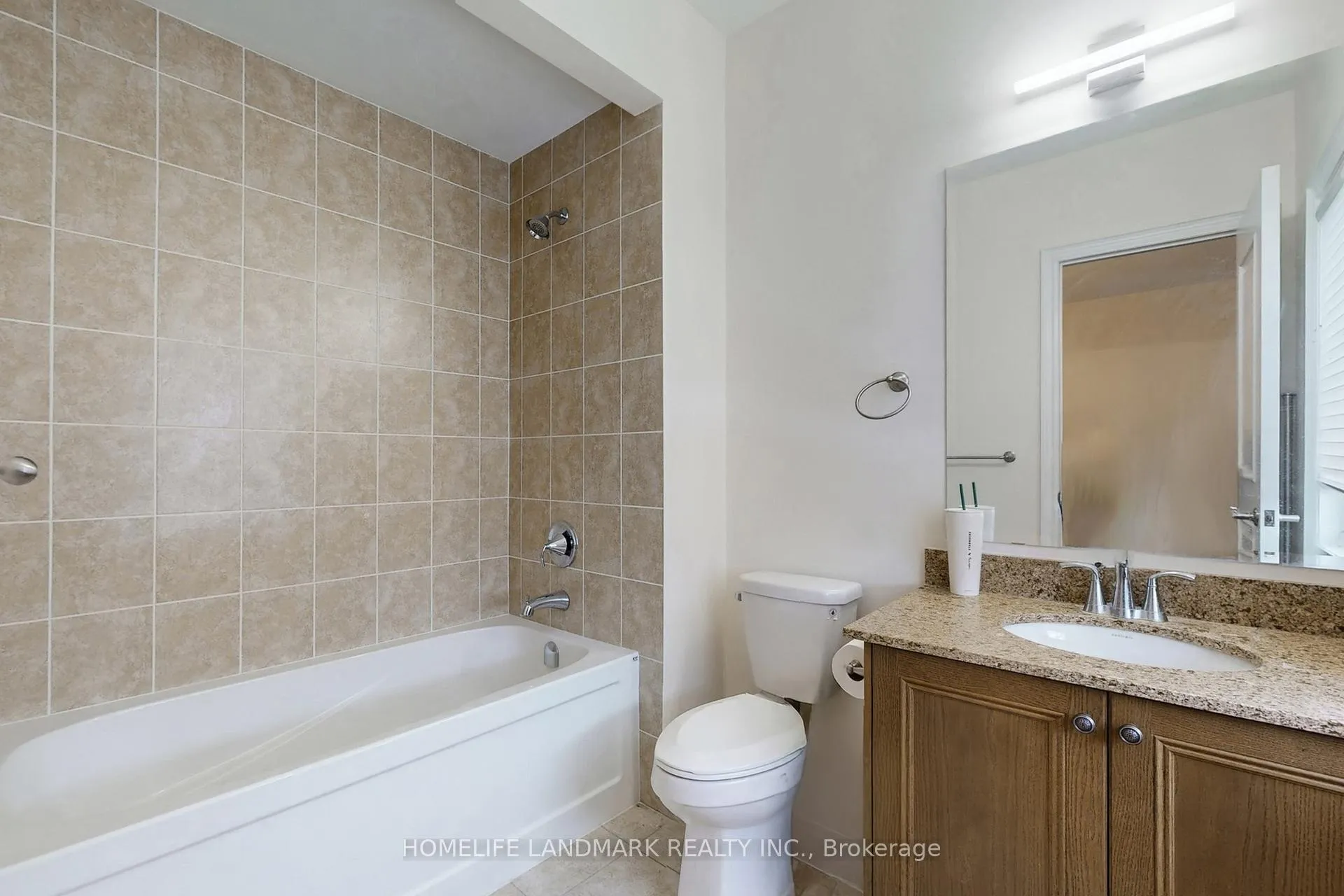 Photo 23 of 75 Hurst Avenue, Vaughan, Patterson — HOMEH
