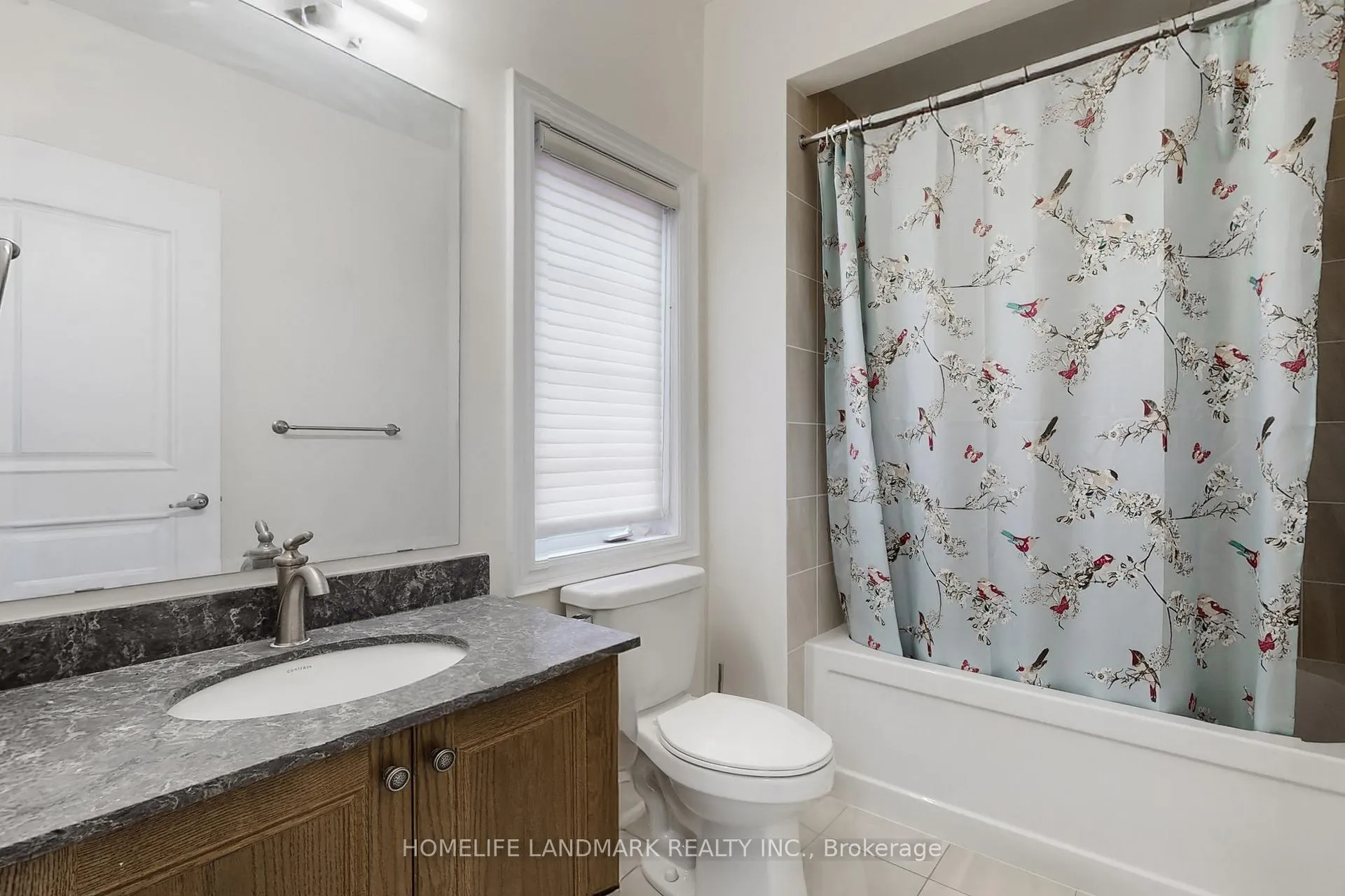 Photo 26 of 75 Hurst Avenue, Vaughan, Patterson — HOMEH