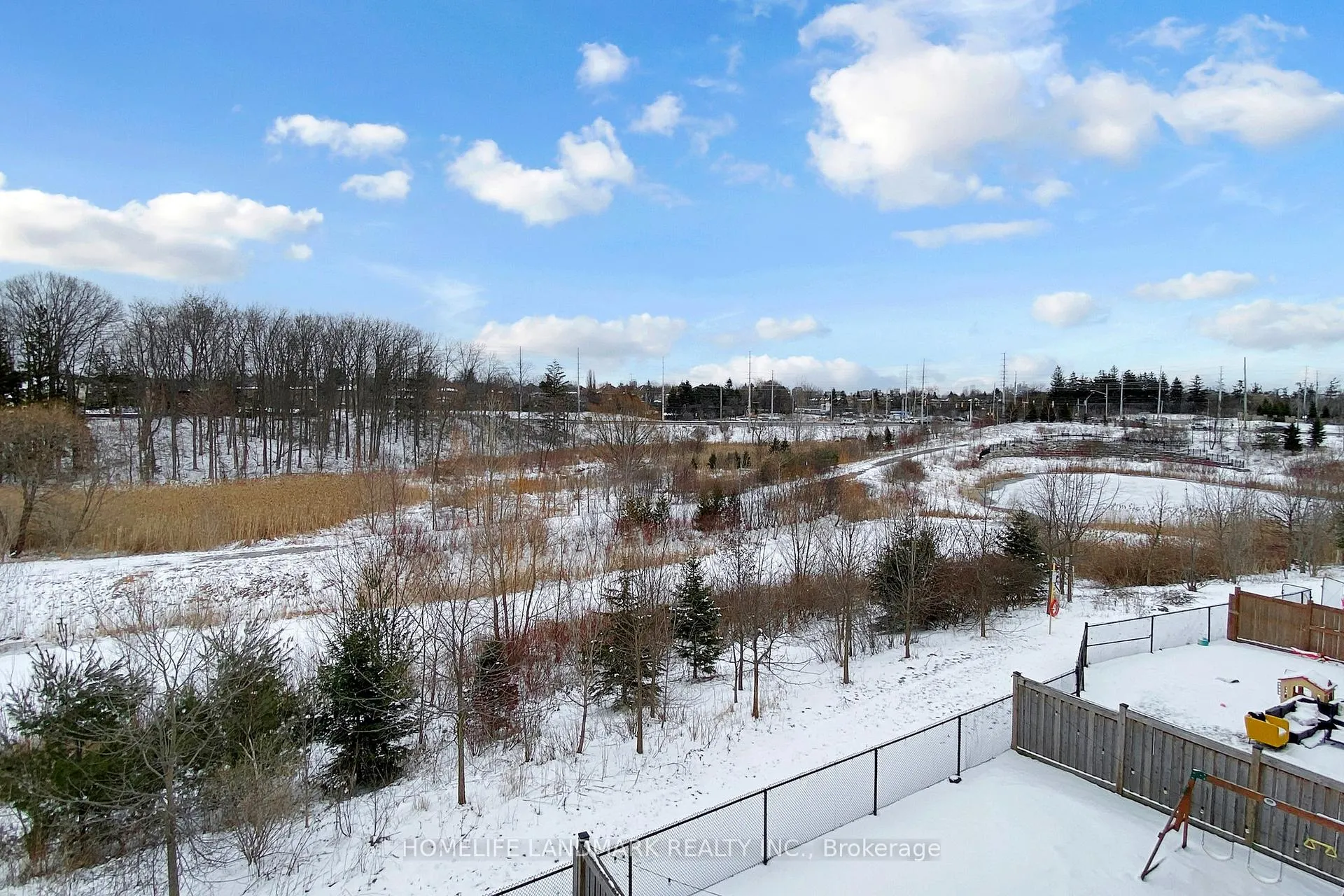 Photo 46 of 75 Hurst Avenue, Vaughan, Patterson — HOMEH
