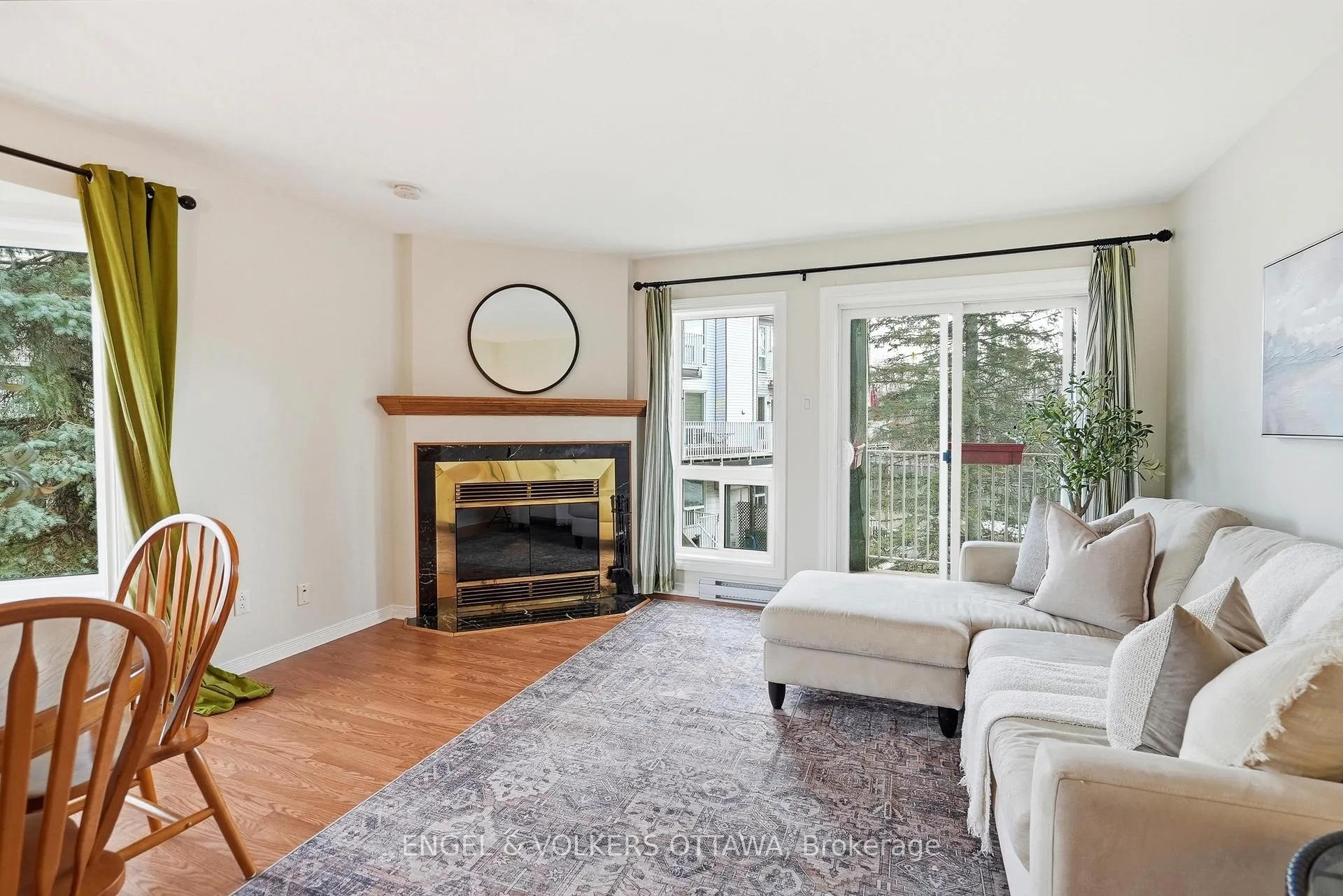 Photo 3 of Unit 40, 244 Briston Private, Ottawa, Hunt Club Park — HOMEH