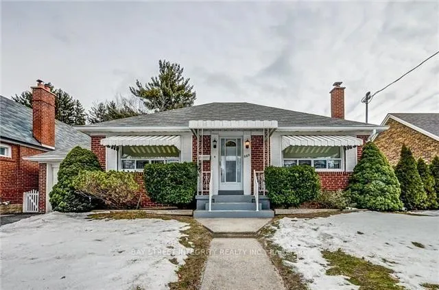 Photo of 889 Royal York Road