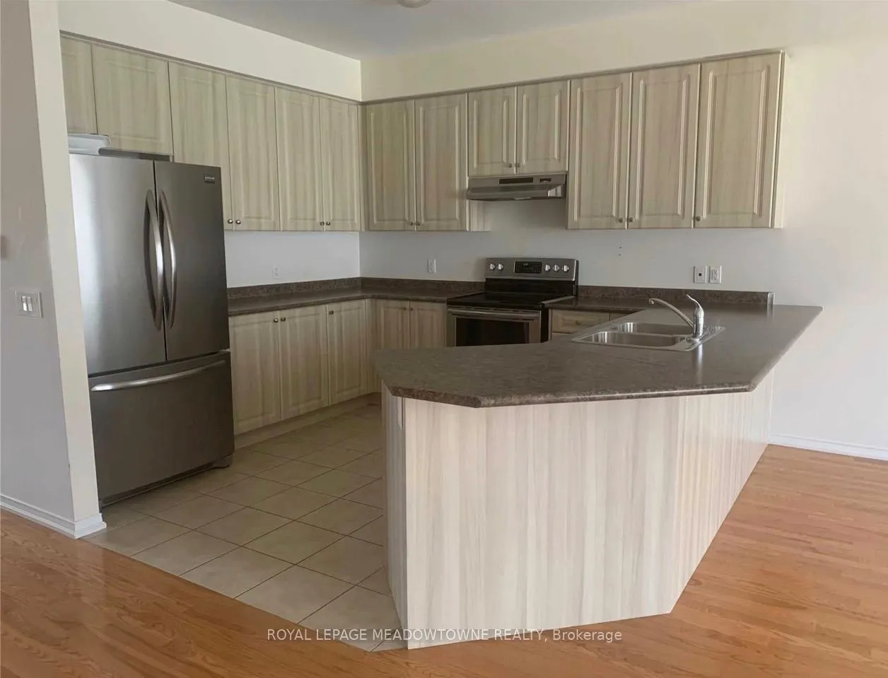 Photo 2 of 726 Farmstead Drive, Milton, Willmott — HOMEH