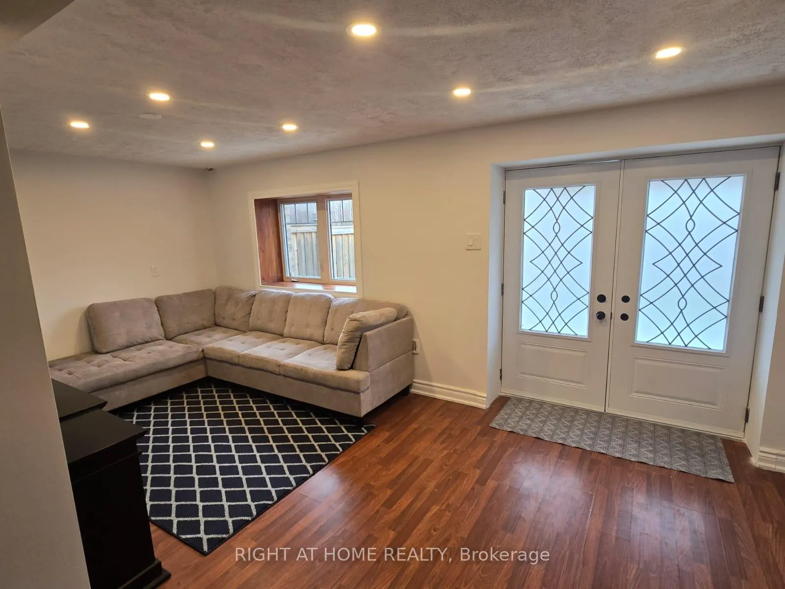 Photo 7 of 1258 Duignan Crescent, Milton, Ford — HOMEH