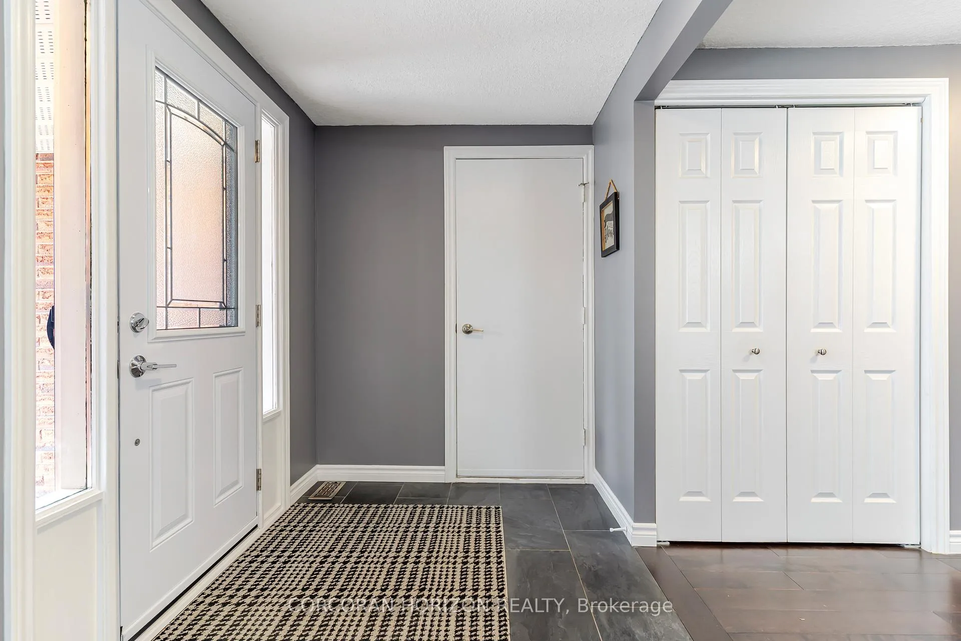 Photo 4 of 160 Oneida Place, Kitchener — HOMEH