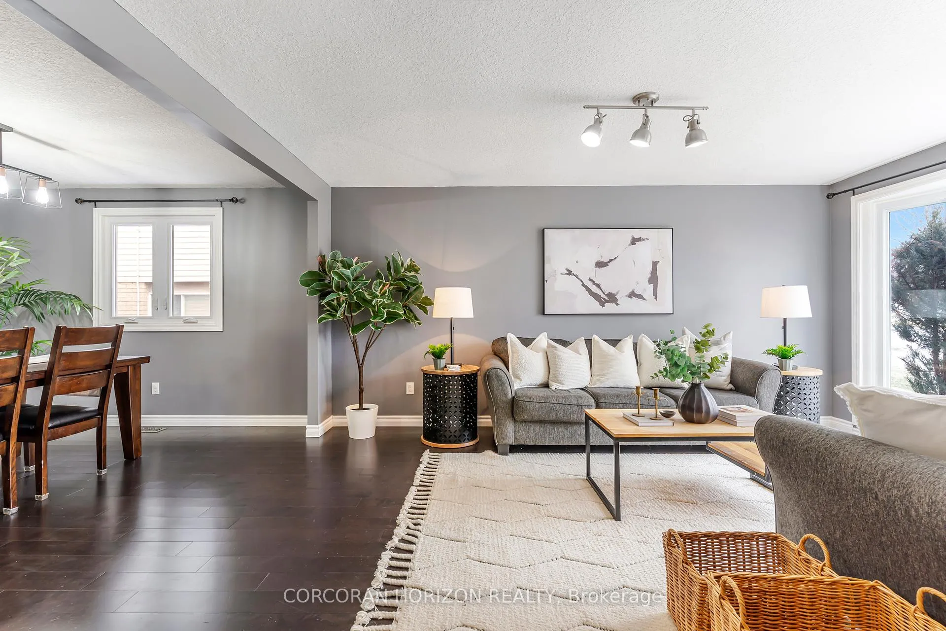 Photo 6 of 160 Oneida Place, Kitchener — HOMEH