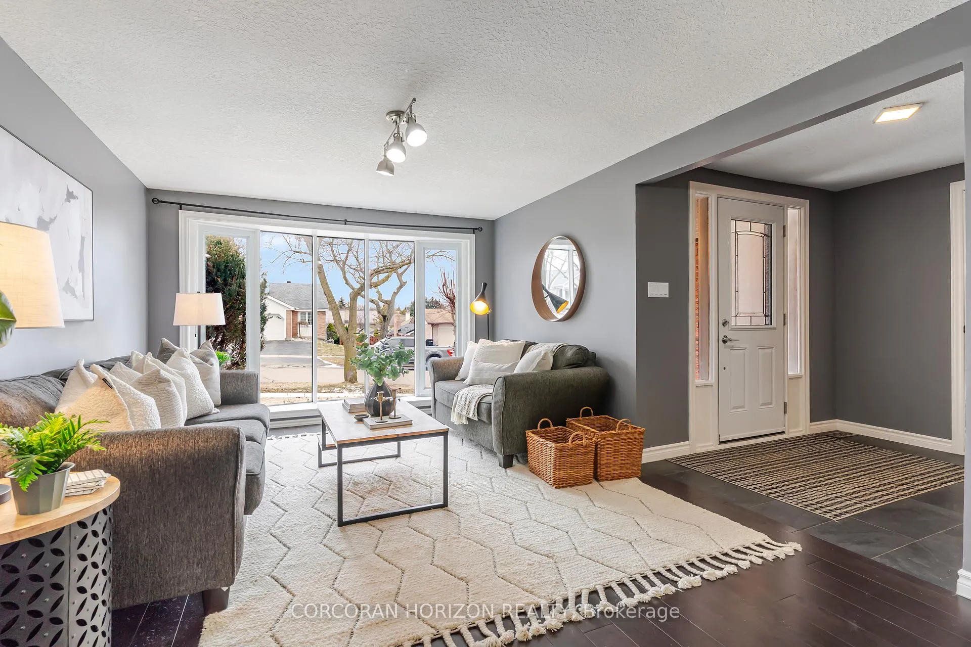 Photo 8 of 160 Oneida Place, Kitchener — HOMEH