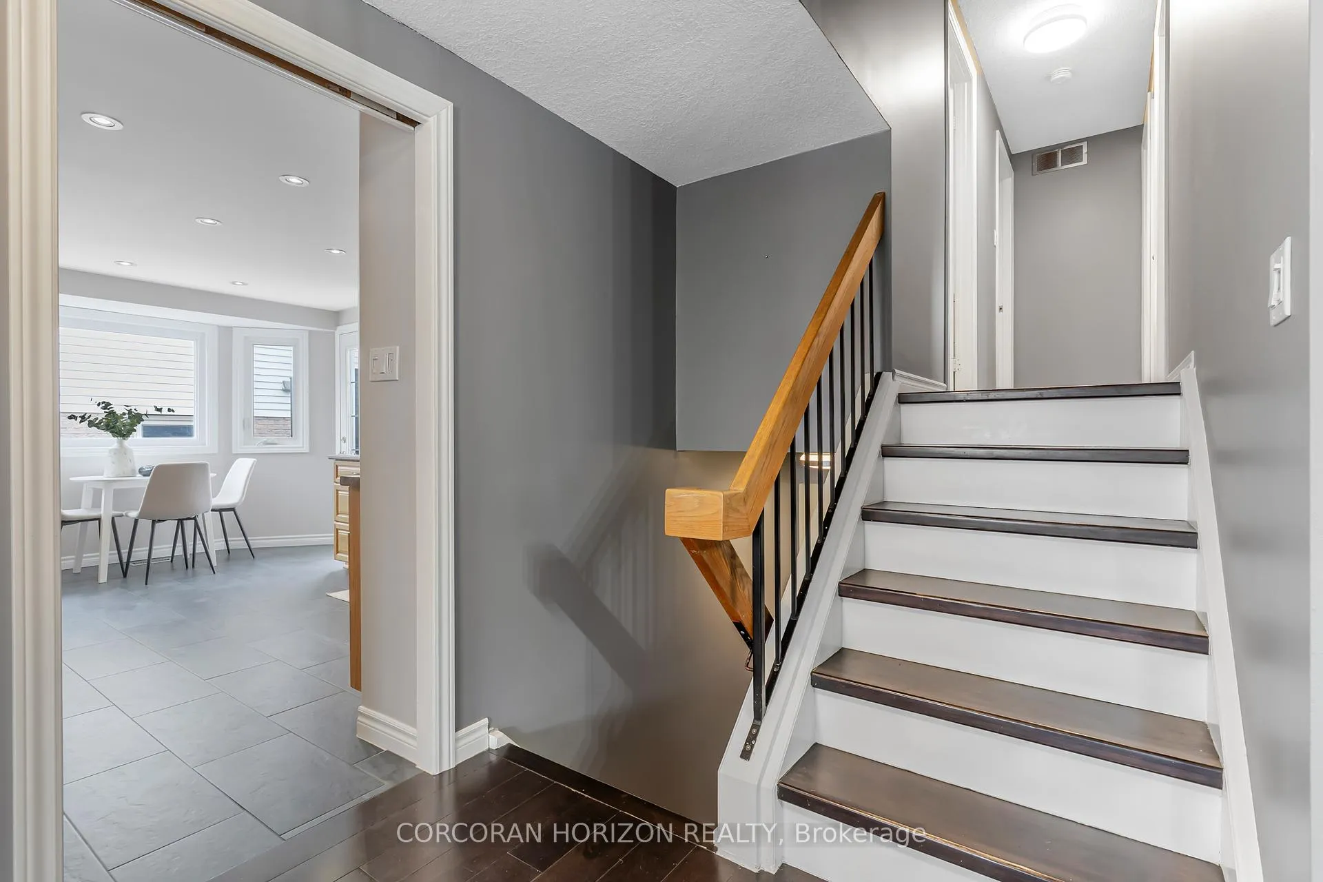 Photo 21 of 160 Oneida Place, Kitchener — HOMEH