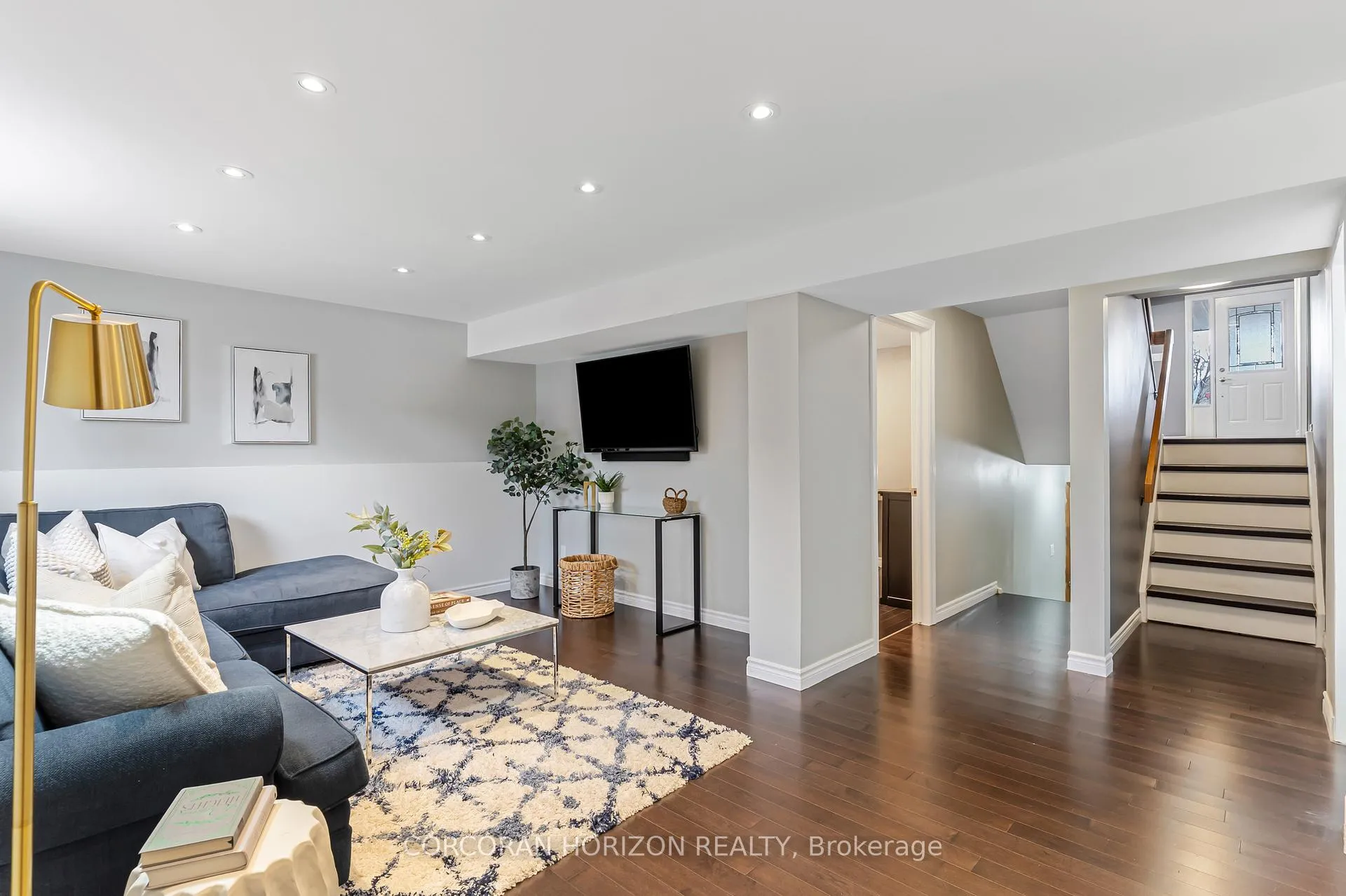 Photo 35 of 160 Oneida Place, Kitchener — HOMEH