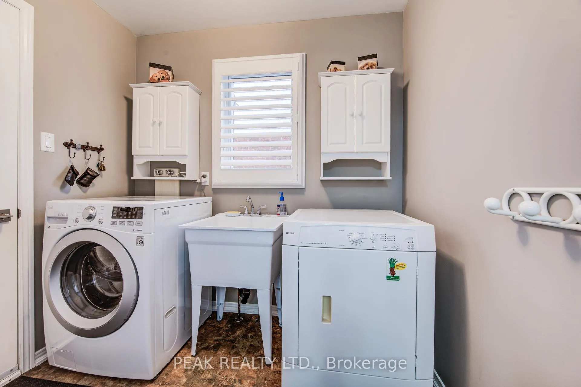 Photo 24 of 367 Meadowvale Place, Waterloo — HOMEH