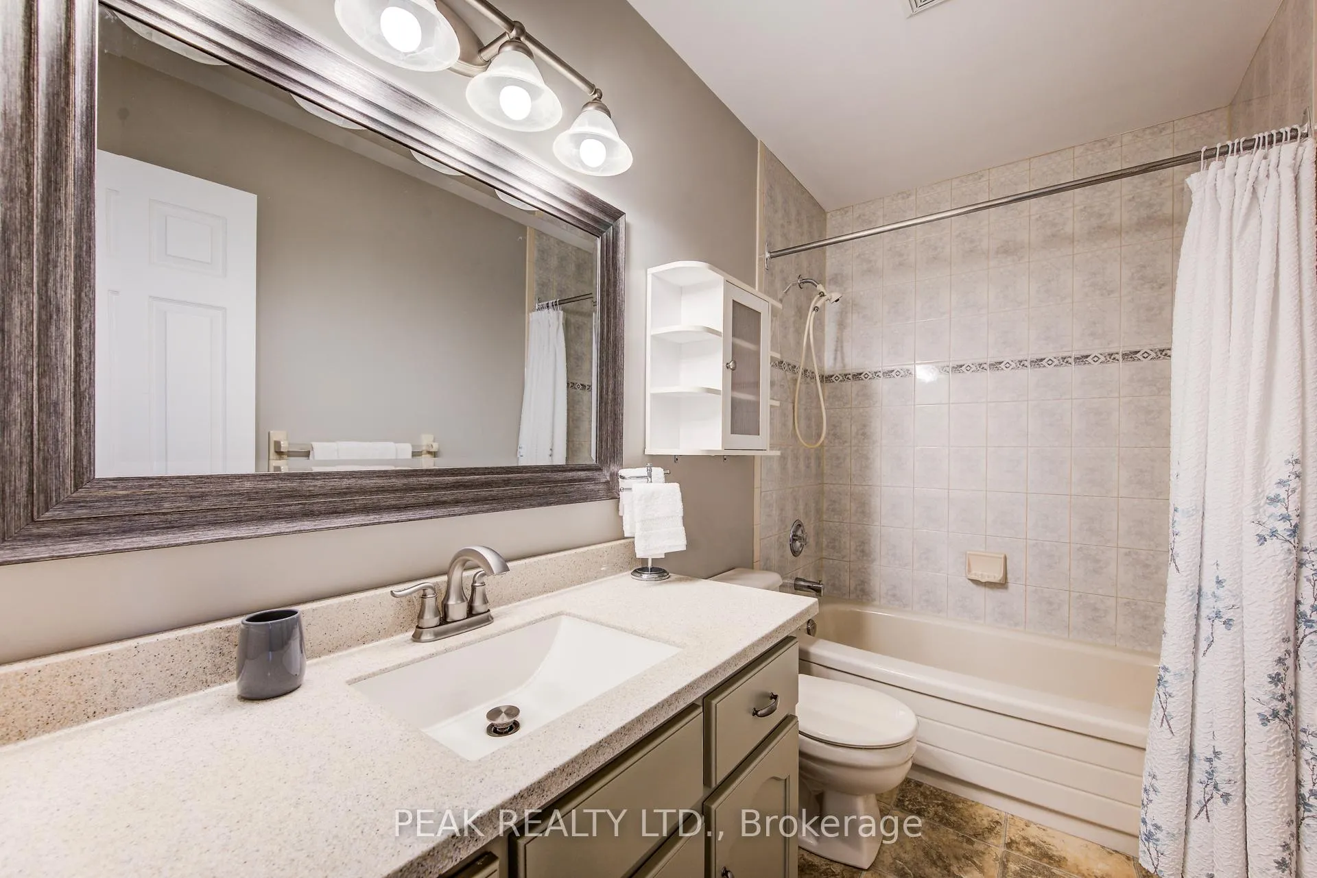 Photo 32 of 367 Meadowvale Place, Waterloo — HOMEH
