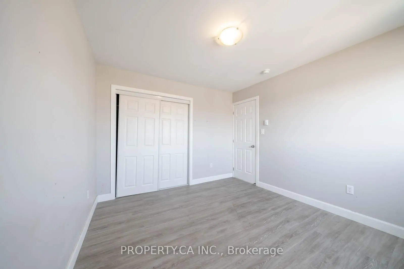 Photo 7 of Unit #2 Upper, 438 8 Highway, Hamilton, Stoney Creek — HOMEH