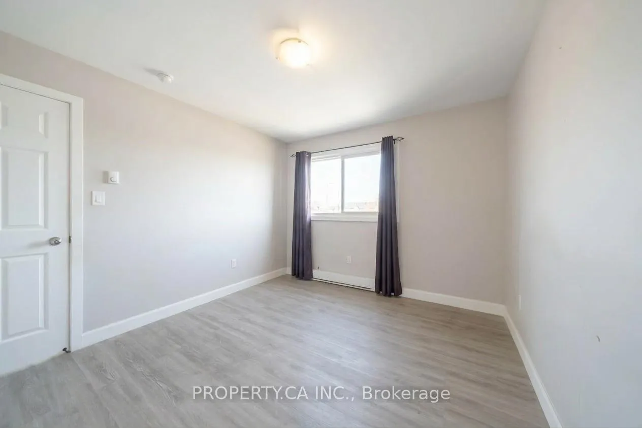 Photo 9 of Unit #2 Upper, 438 8 Highway, Hamilton, Stoney Creek — HOMEH