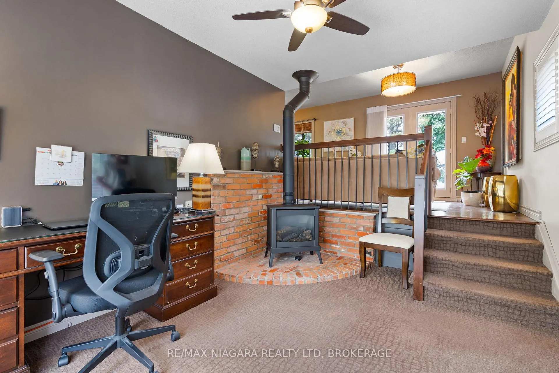 Photo 15 of 44 Lockview Crescent, St. Catharines, Bunting/Linwell — HOMEH