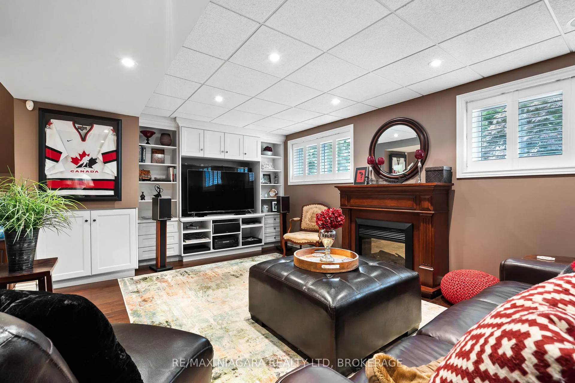 Photo 25 of 44 Lockview Crescent, St. Catharines, Bunting/Linwell — HOMEH
