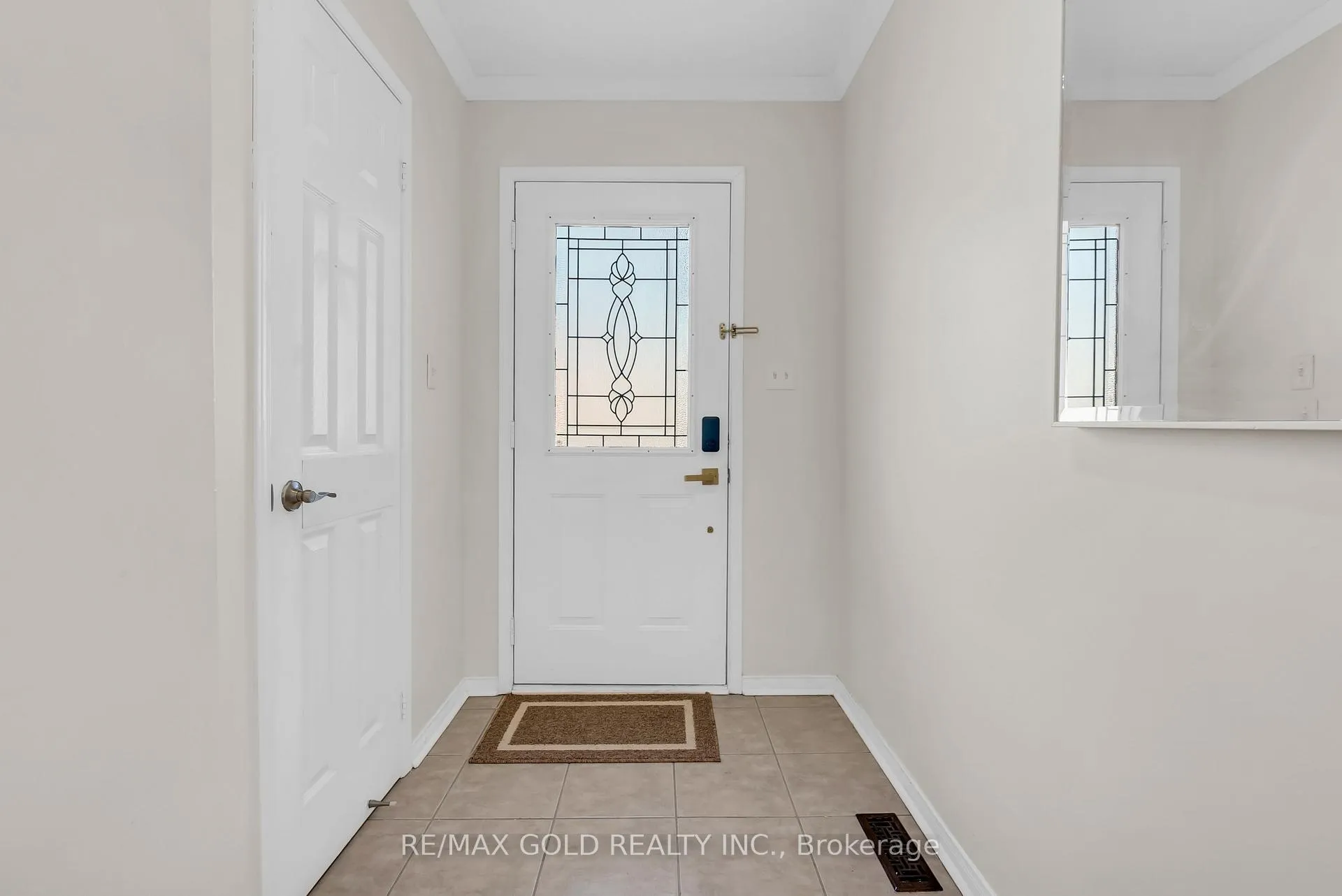 Photo 3 of 1322 Mowat Lane, Milton, Dempsey — HOMEH
