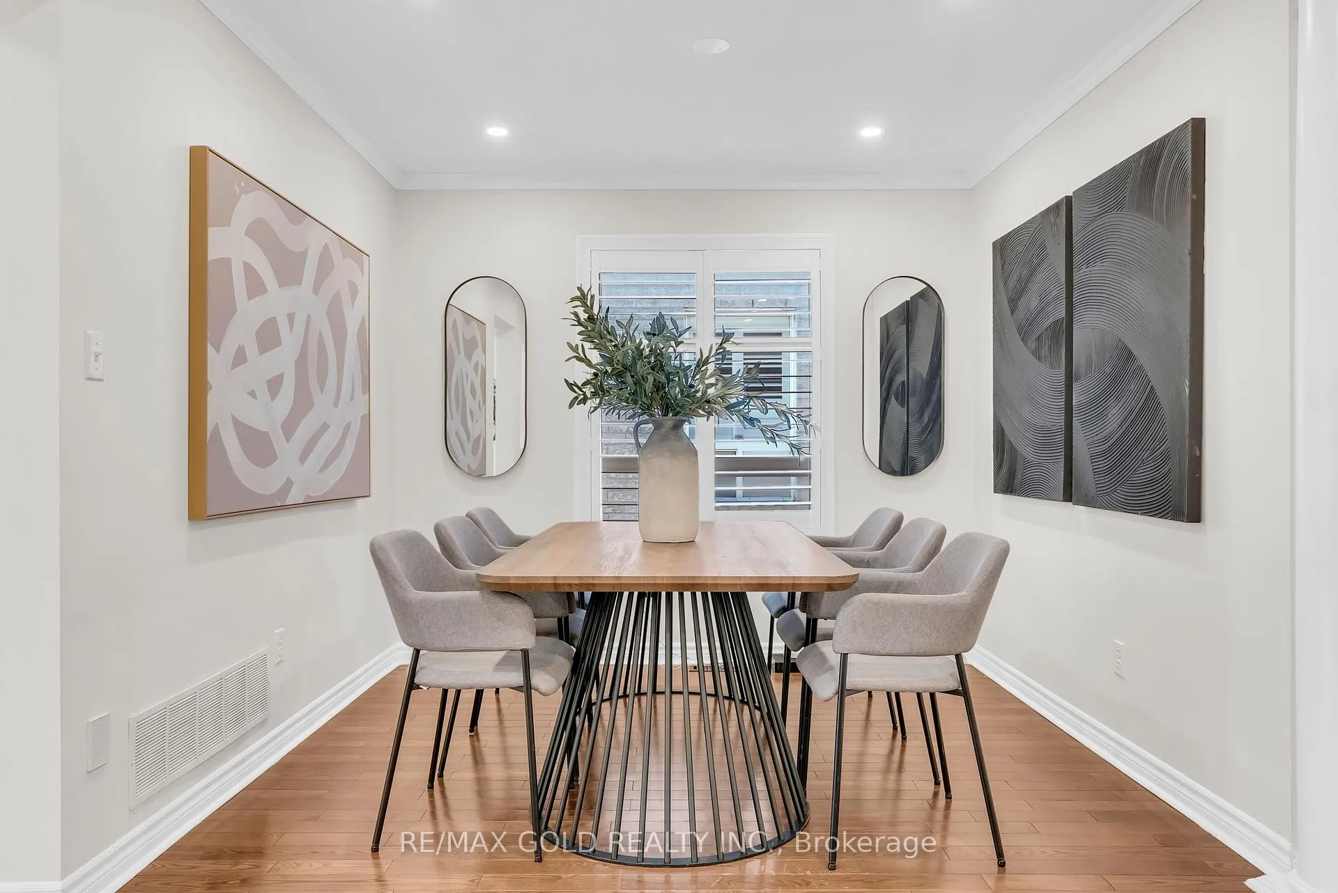 Photo 9 of 1322 Mowat Lane, Milton, Dempsey — HOMEH