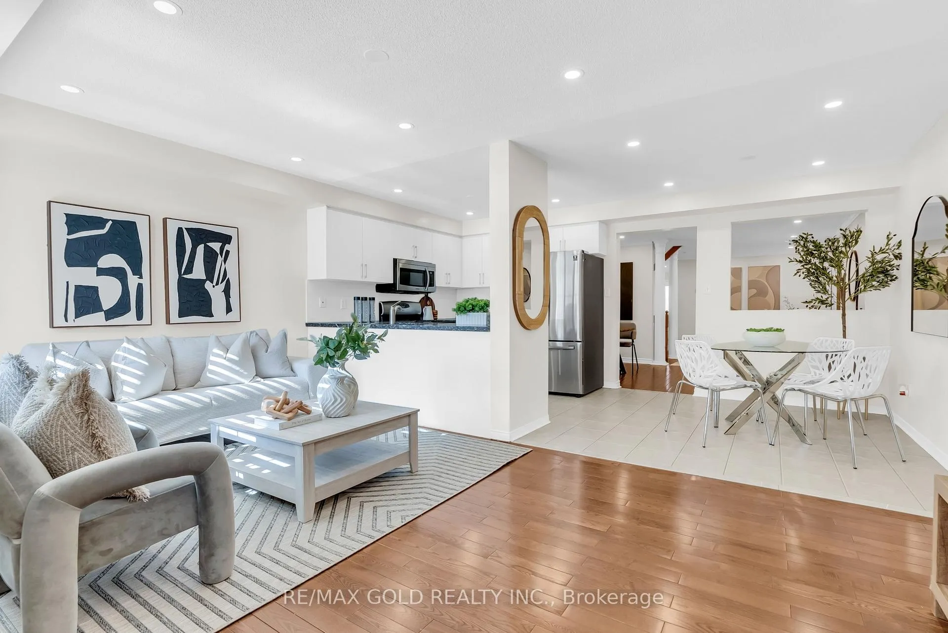 Photo 10 of 1322 Mowat Lane, Milton, Dempsey — HOMEH