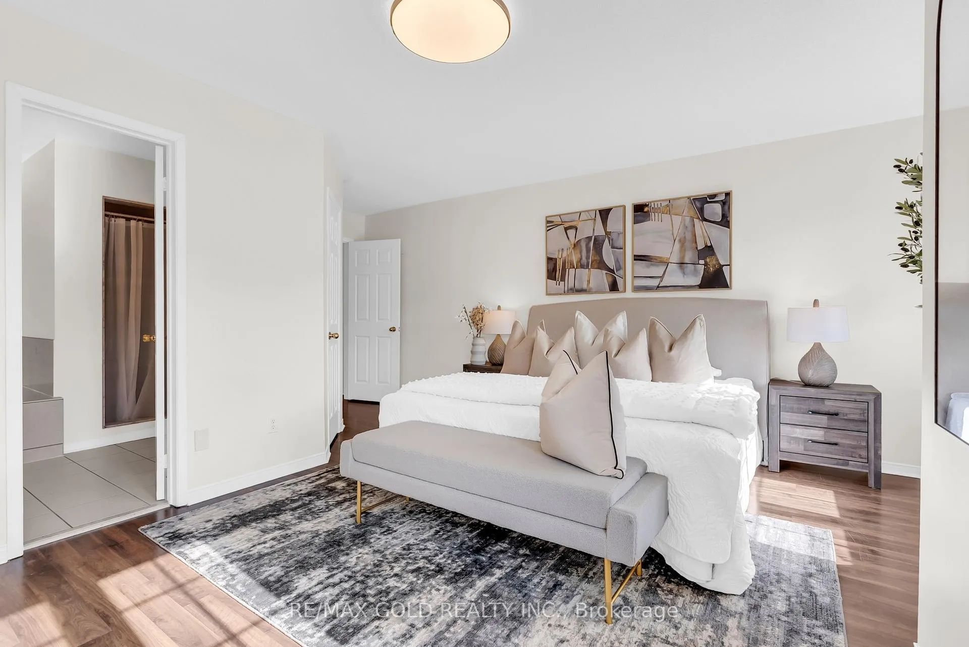 Photo 23 of 1322 Mowat Lane, Milton, Dempsey — HOMEH
