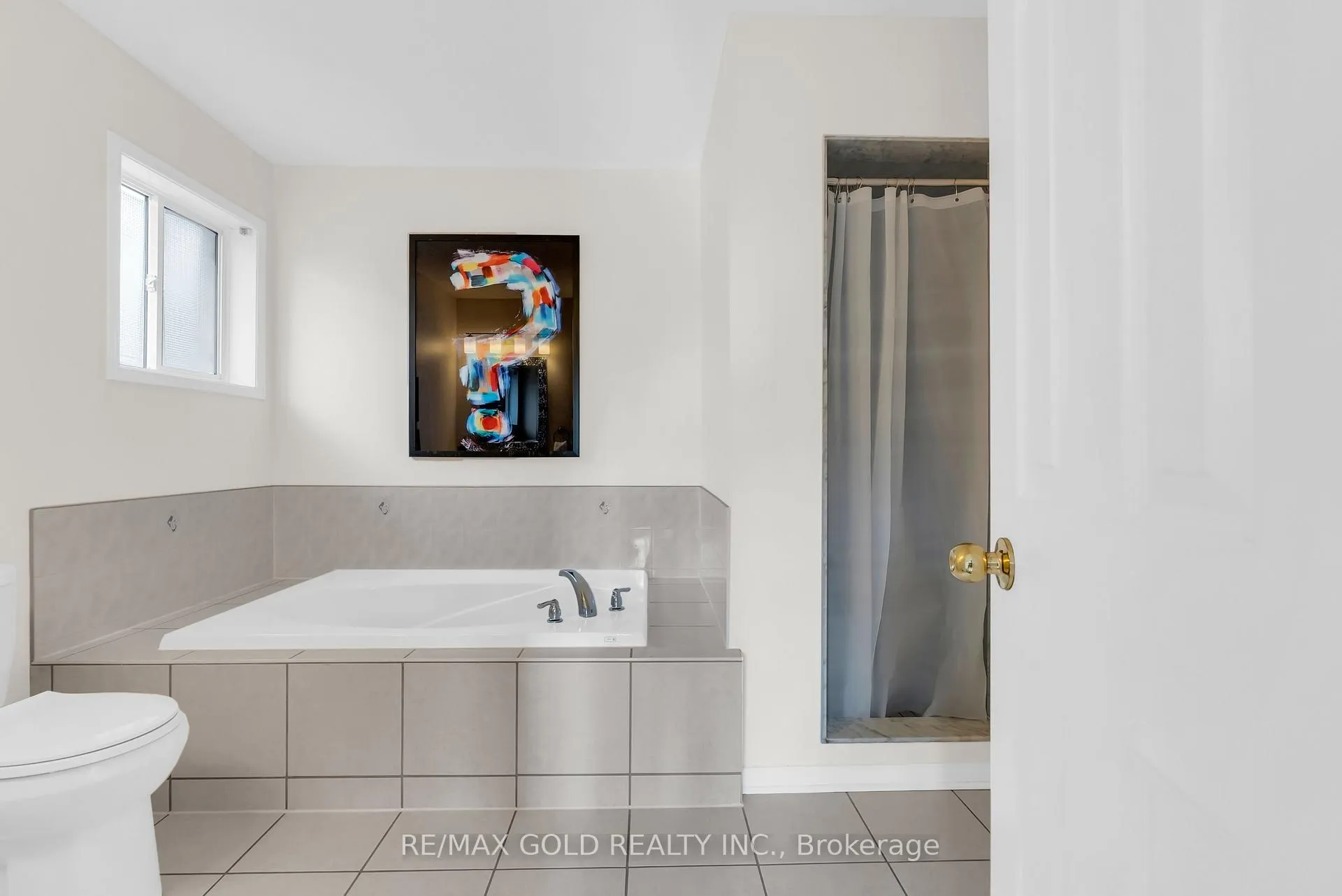 Photo 28 of 1322 Mowat Lane, Milton, Dempsey — HOMEH