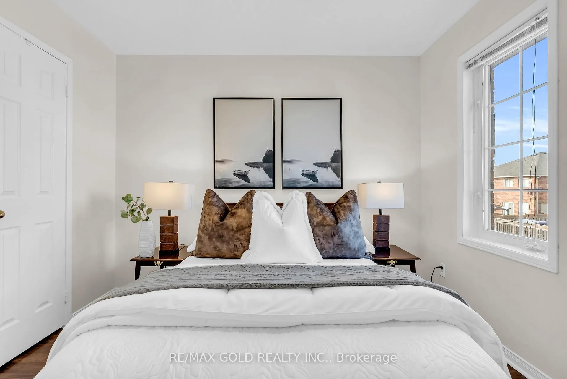 Photo 30 of 1322 Mowat Lane, Milton, Dempsey — HOMEH