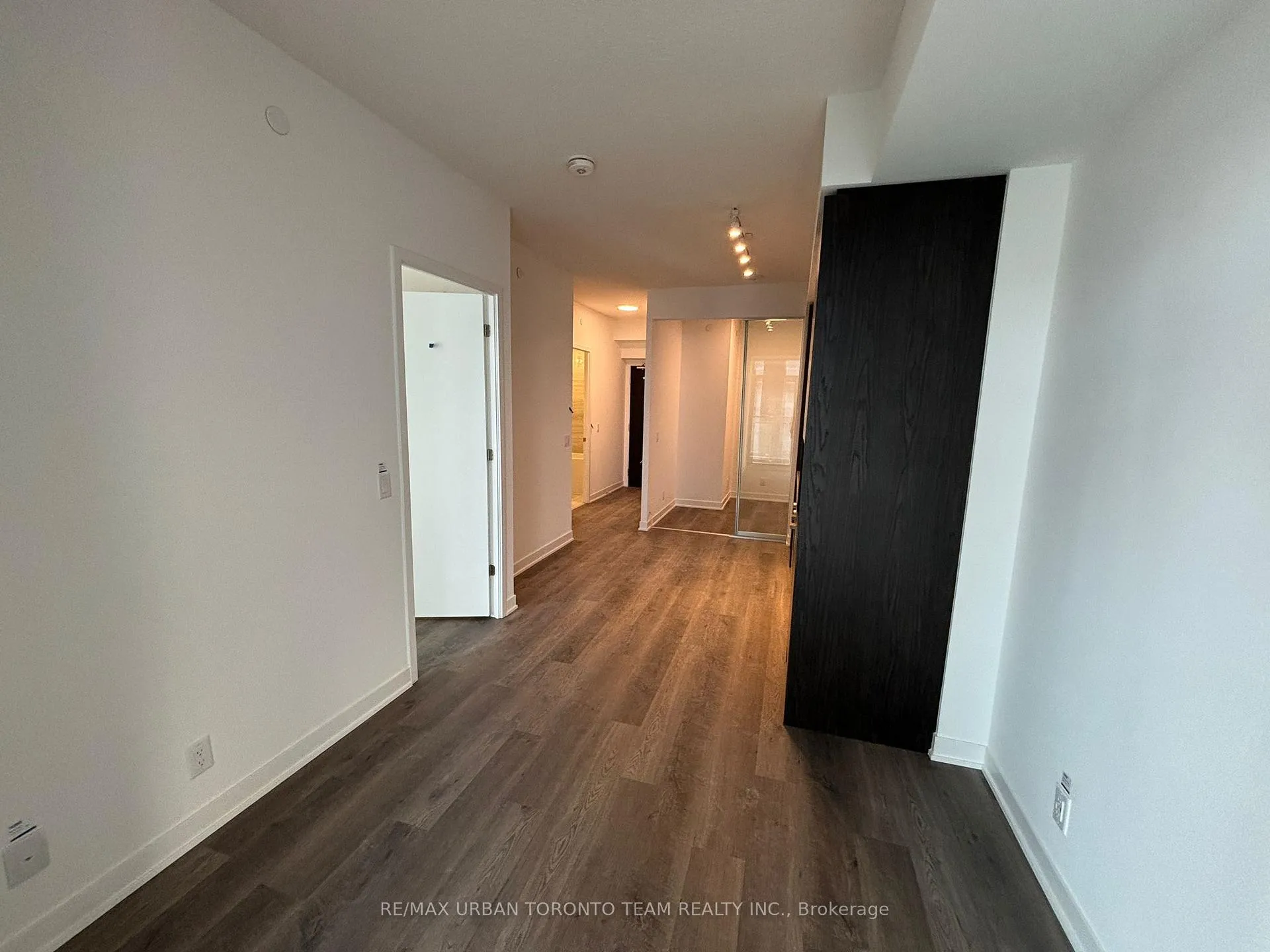 Photo 3 of Unit 2608, 180 Front Street E, Toronto, Moss Park — HOMEH