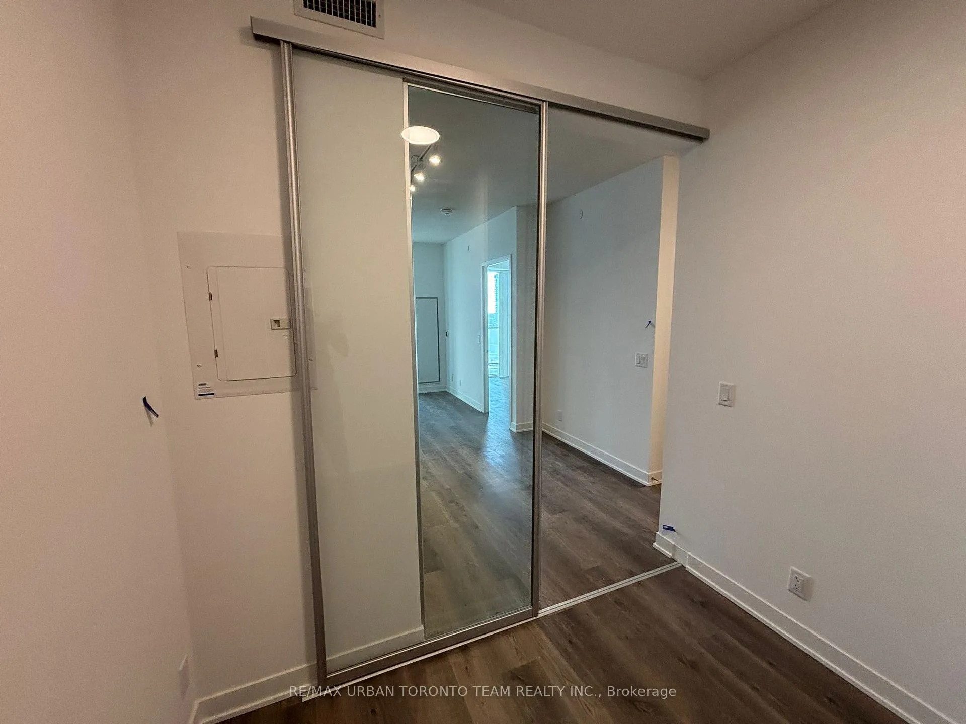 Photo 10 of Unit 2608, 180 Front Street E, Toronto, Moss Park — HOMEH
