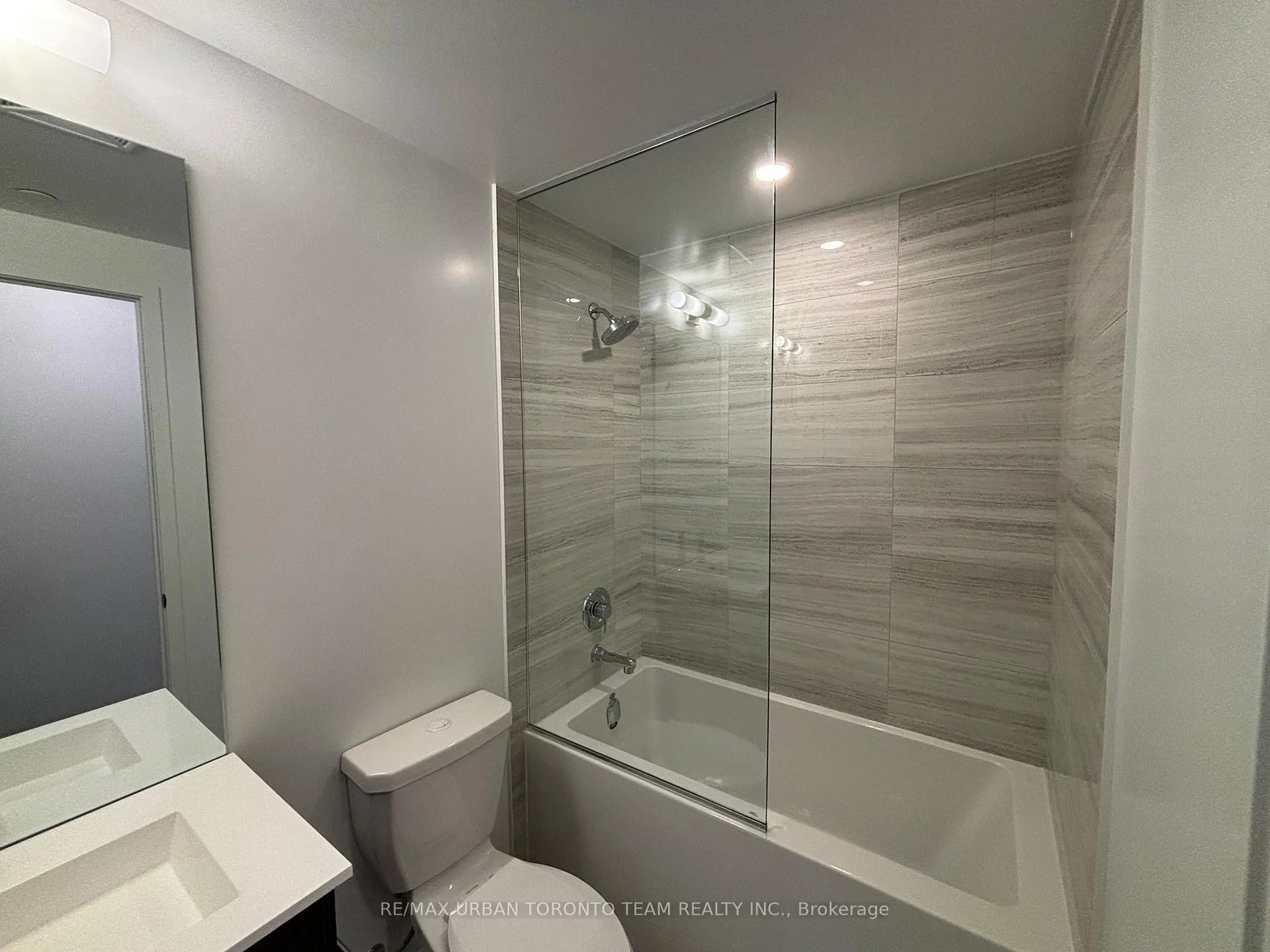 Photo 14 of Unit 2608, 180 Front Street E, Toronto, Moss Park — HOMEH