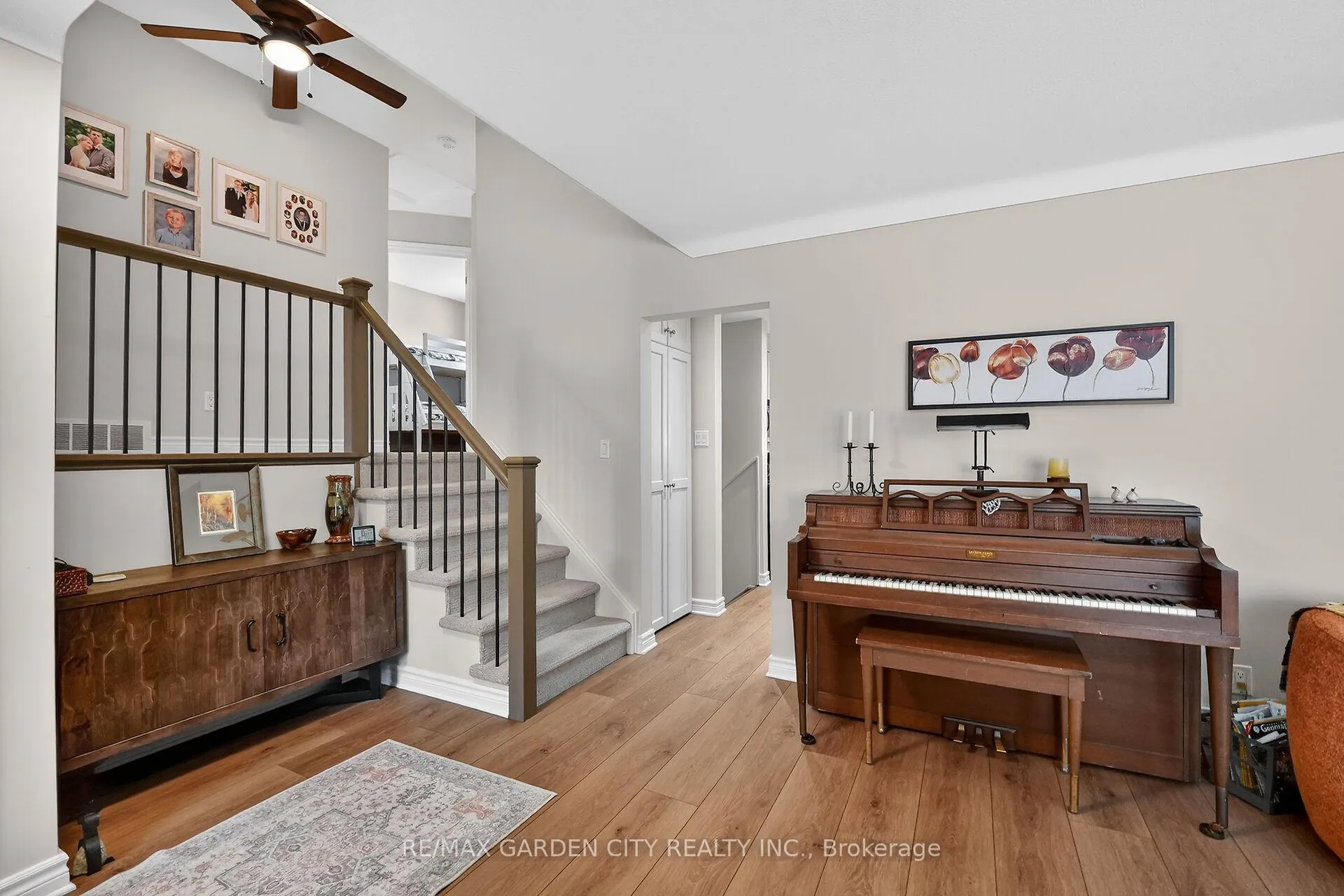 Photo 12 of 77 Prince Charles Drive, St. Catharines, Lakeport — HOMEH
