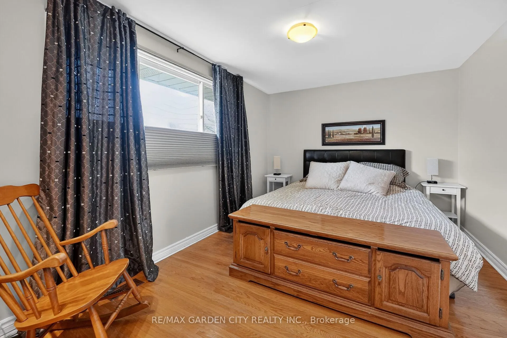Photo 13 of 77 Prince Charles Drive, St. Catharines, Lakeport — HOMEH