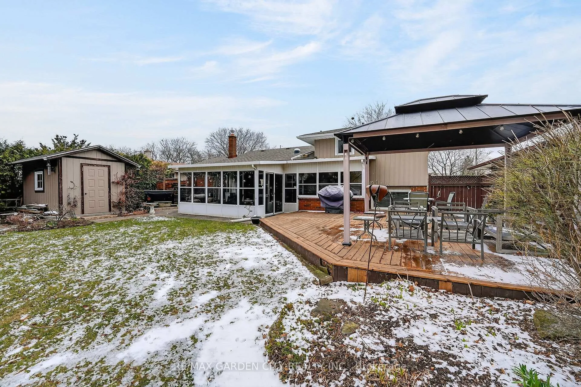 Photo 31 of 77 Prince Charles Drive, St. Catharines, Lakeport — HOMEH
