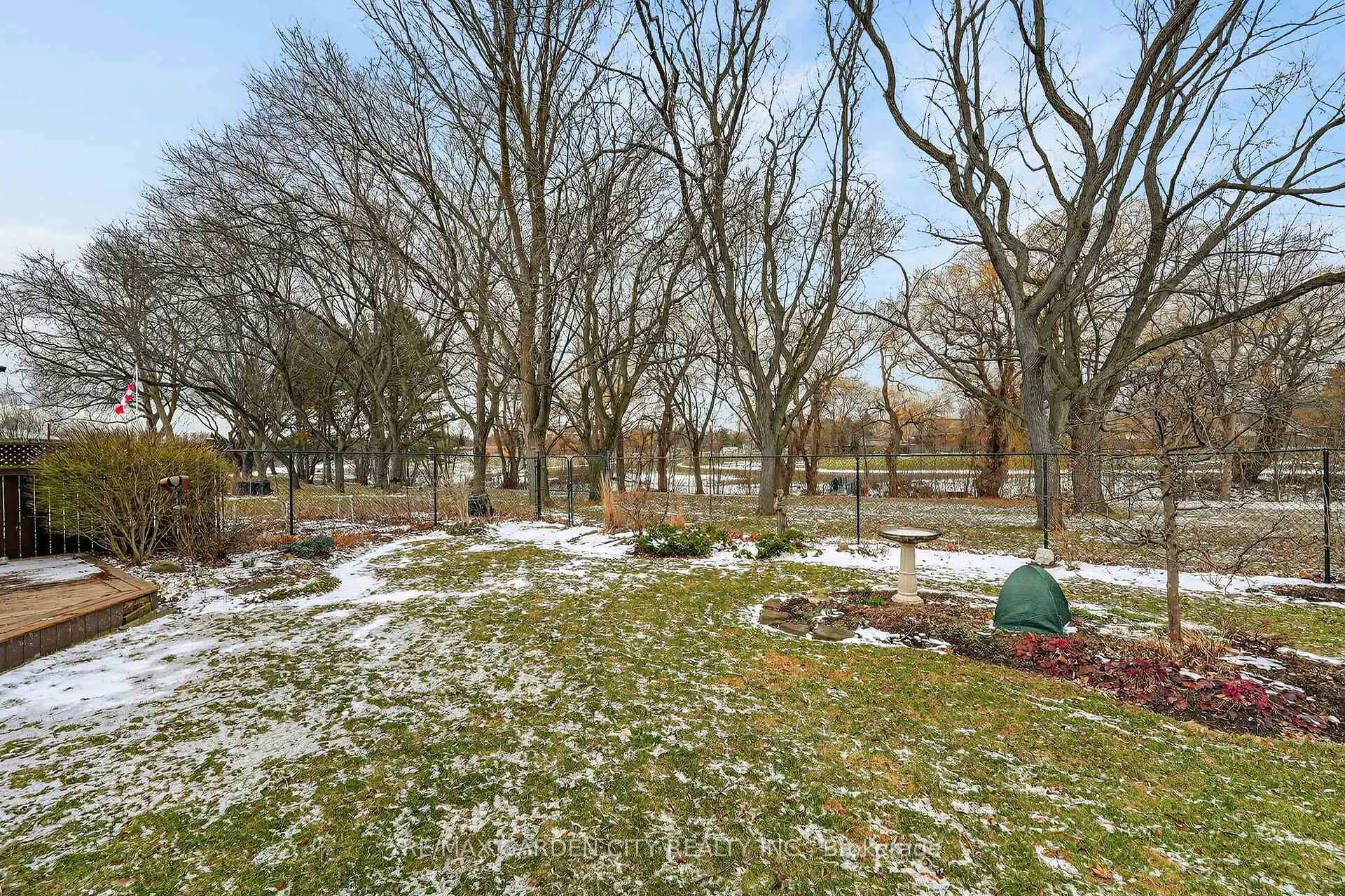 Photo 36 of 77 Prince Charles Drive, St. Catharines, Lakeport — HOMEH
