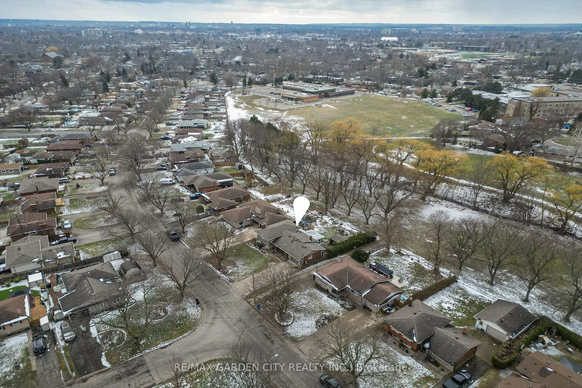 Photo 43 of 77 Prince Charles Drive, St. Catharines, Lakeport — HOMEH