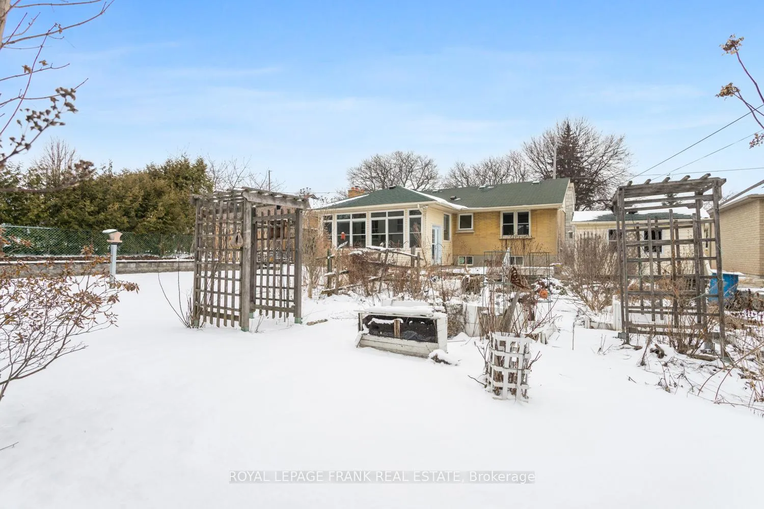 Photo 30 of 447 Ridgeway Avenue, Oshawa, McLaughlin — HOMEH