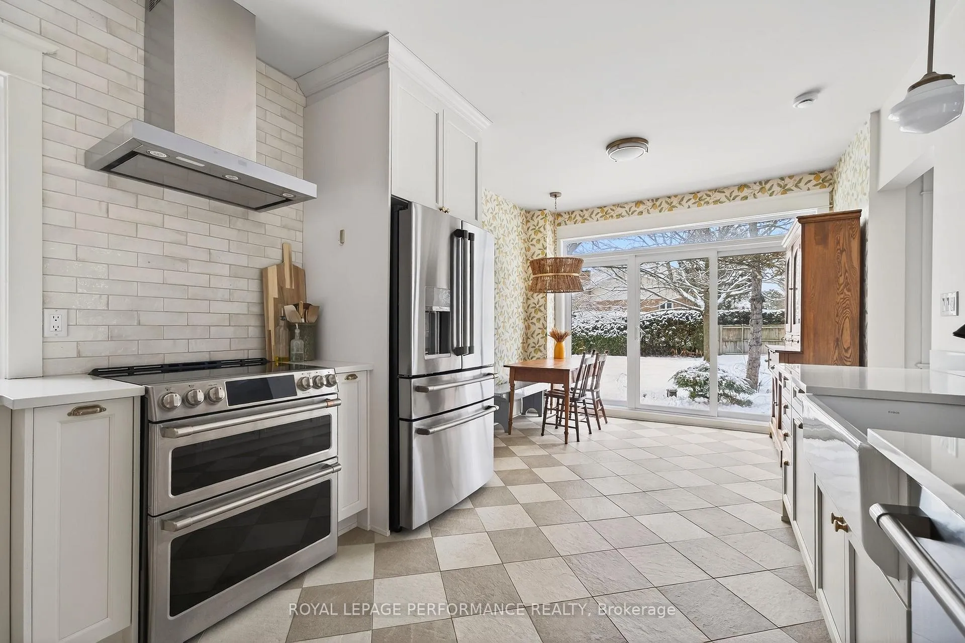 Photo 11 of 4 O'Donnell Court, Ottawa, Pineglen/Country Place — HOMEH