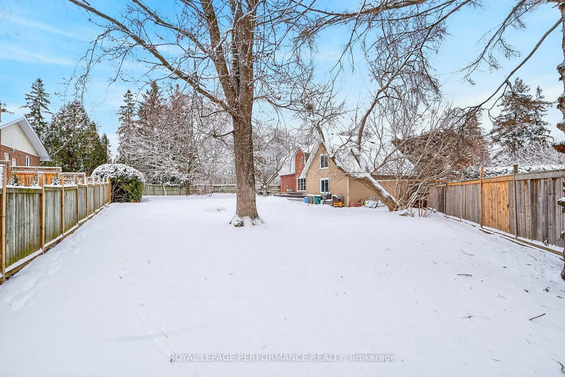 Photo 39 of 4 O'Donnell Court, Ottawa, Pineglen/Country Place — HOMEH