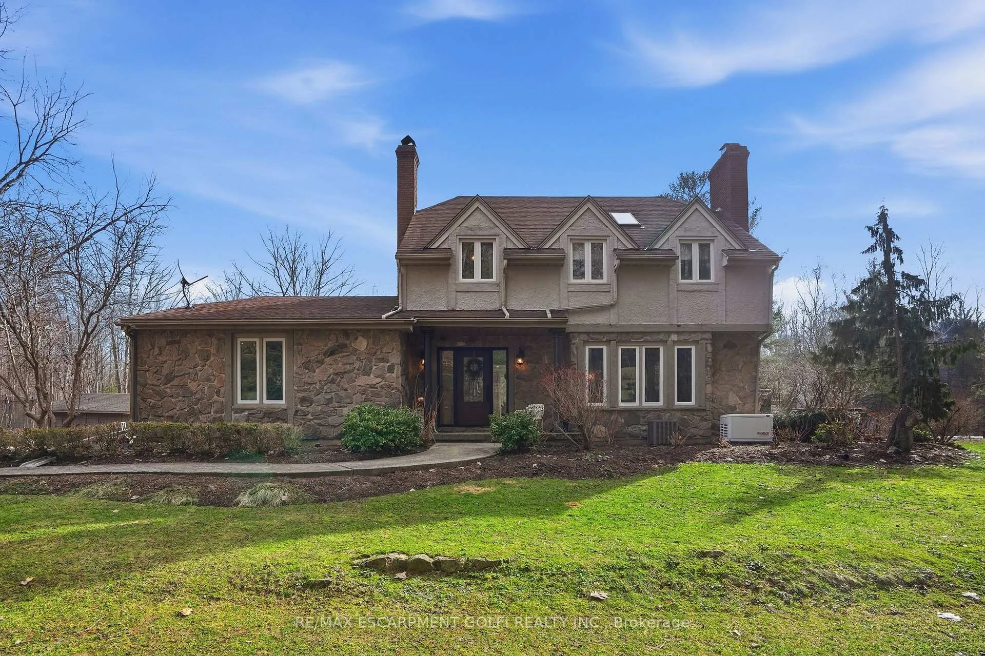 Photo 2 of 625 Balfour Street, Pelham, Fenwick — HOMEH