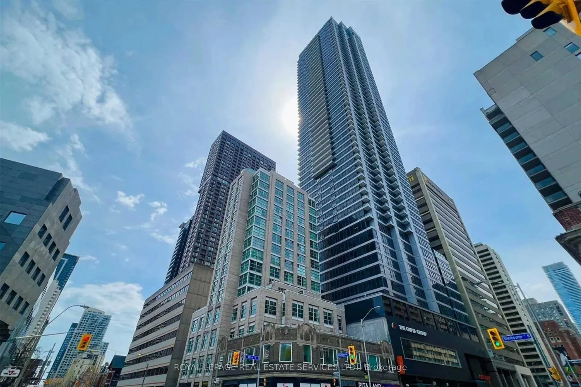 Photo 2 of Unit 5210, 395 Bloor Street E, Toronto, North St. James Town — HOMEH