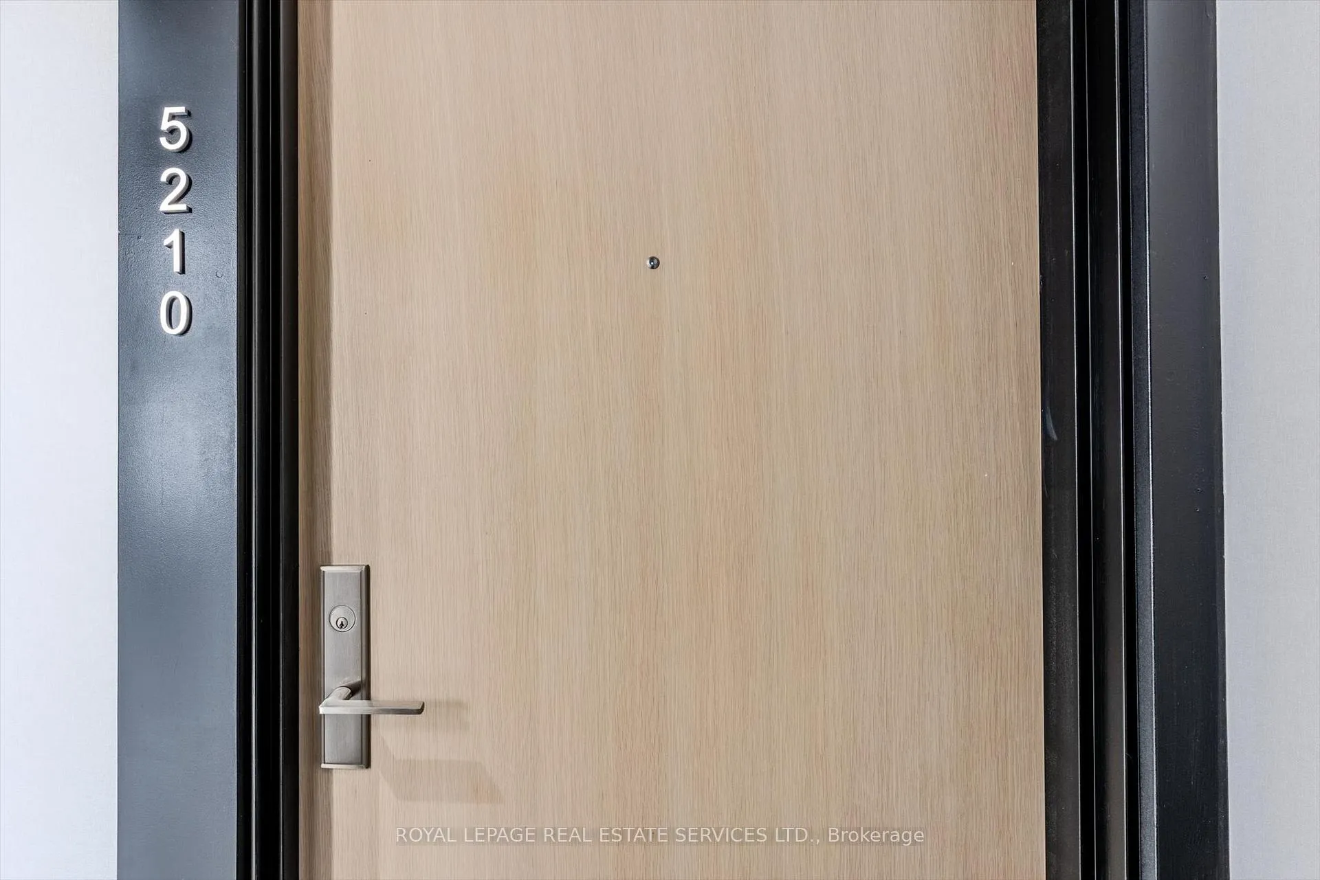 Photo 4 of Unit 5210, 395 Bloor Street E, Toronto, North St. James Town — HOMEH