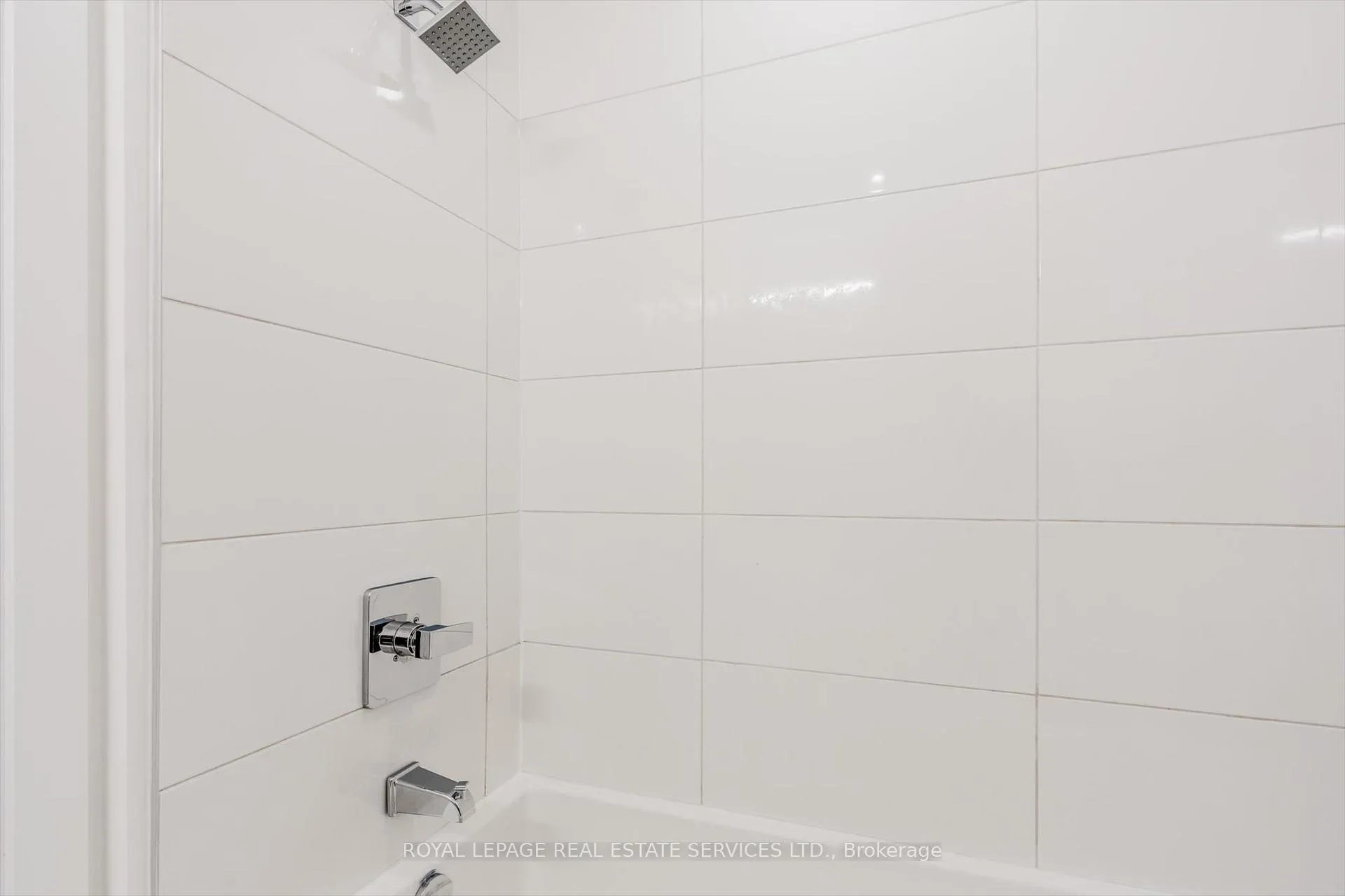 Photo 14 of Unit 5210, 395 Bloor Street E, Toronto, North St. James Town — HOMEH