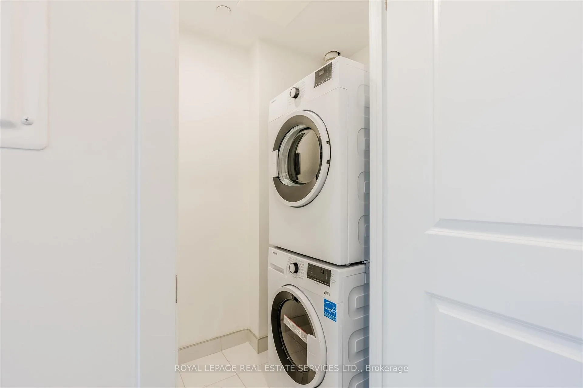 Photo 16 of Unit 5210, 395 Bloor Street E, Toronto, North St. James Town — HOMEH