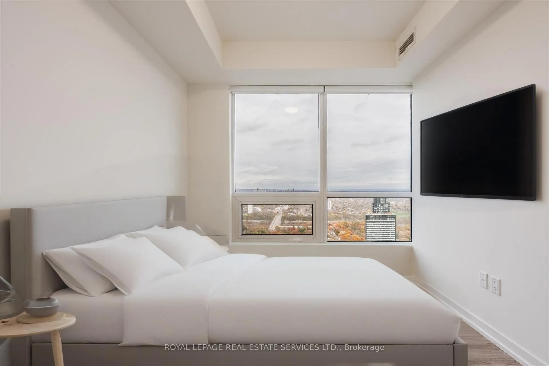 Photo 17 of Unit 5210, 395 Bloor Street E, Toronto, North St. James Town — HOMEH