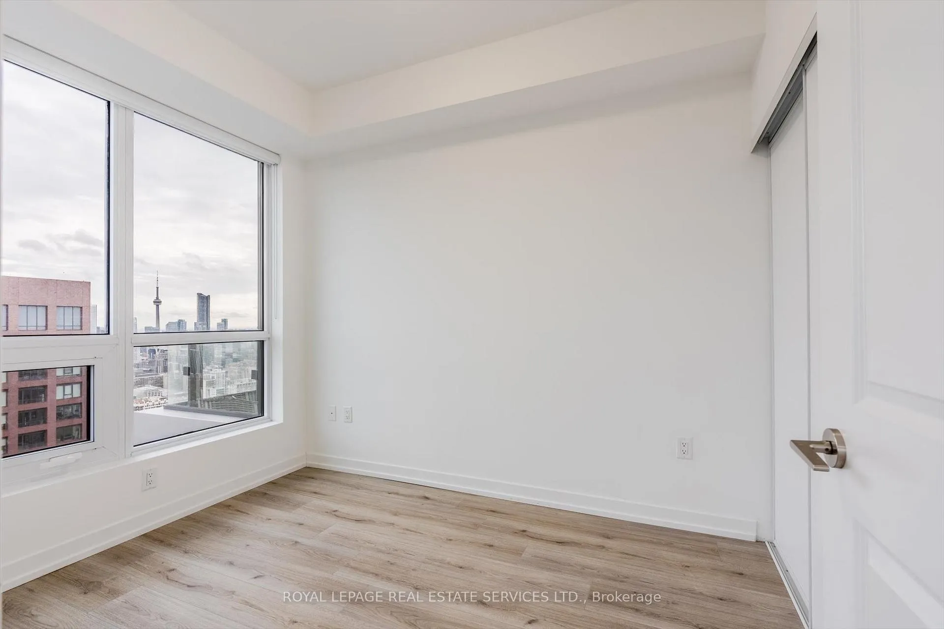 Photo 19 of Unit 5210, 395 Bloor Street E, Toronto, North St. James Town — HOMEH